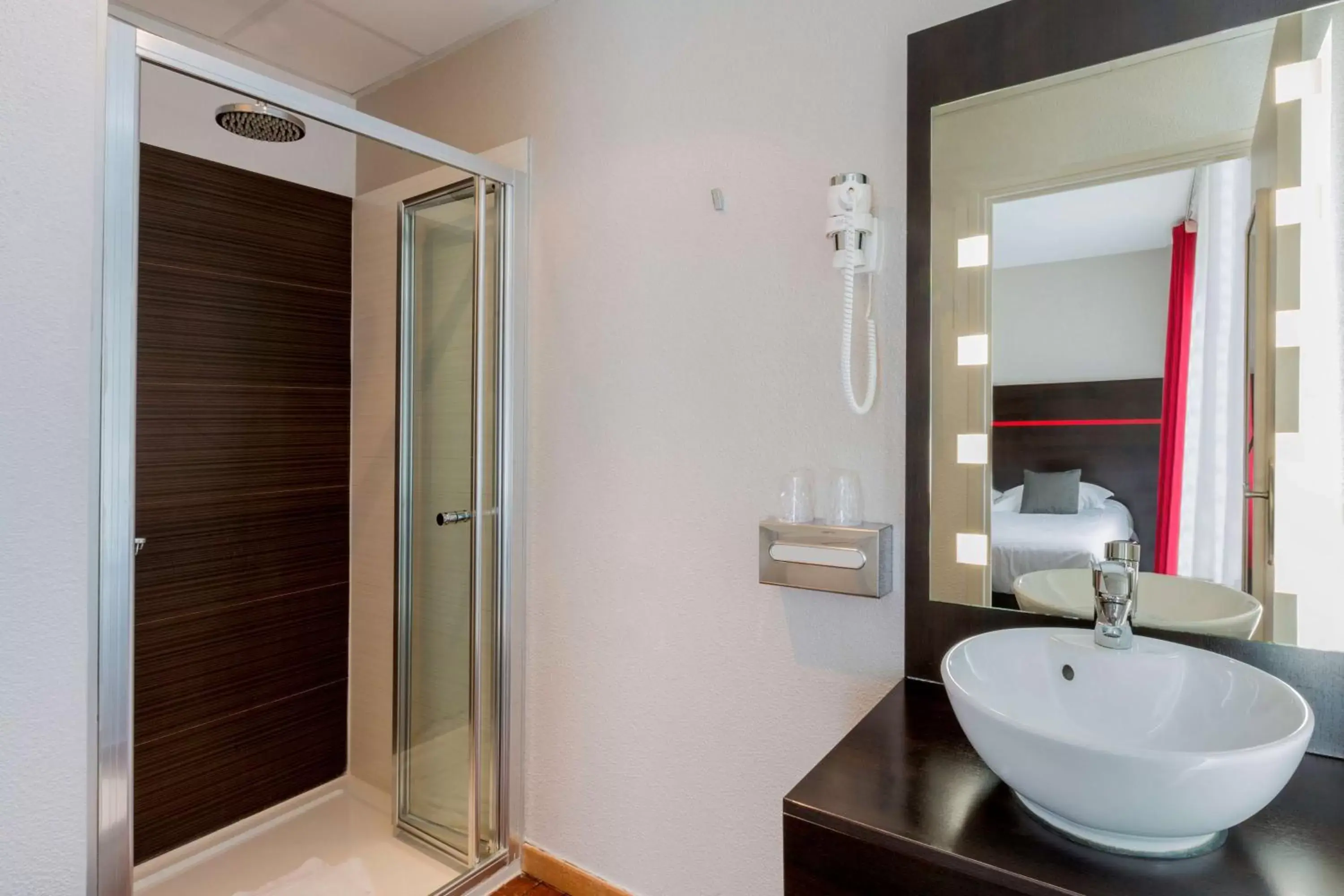 Photo of the whole room, Bathroom in Best Western Urban Hotel