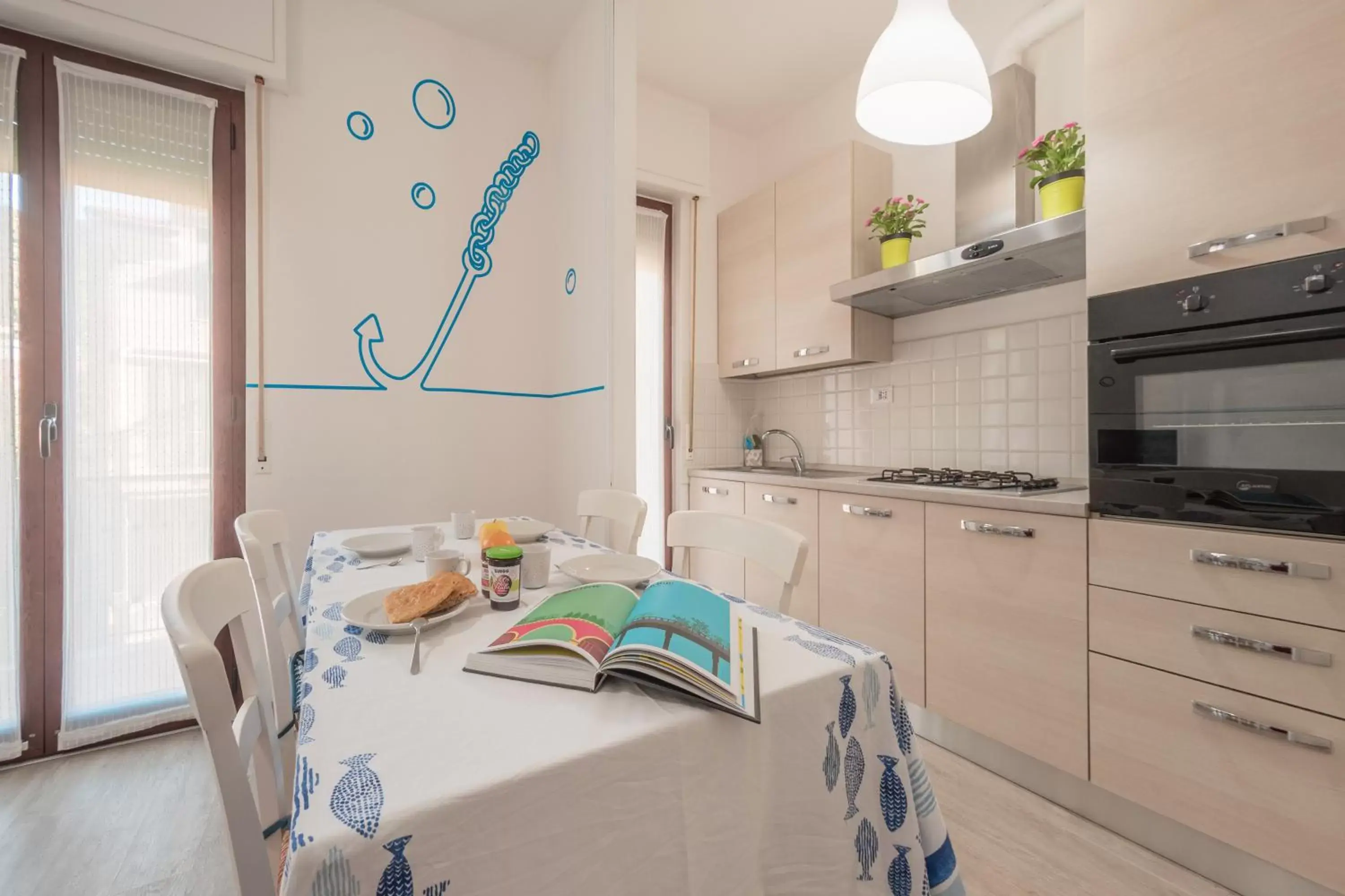 Kitchen or kitchenette, Dining Area in Residence Holidays