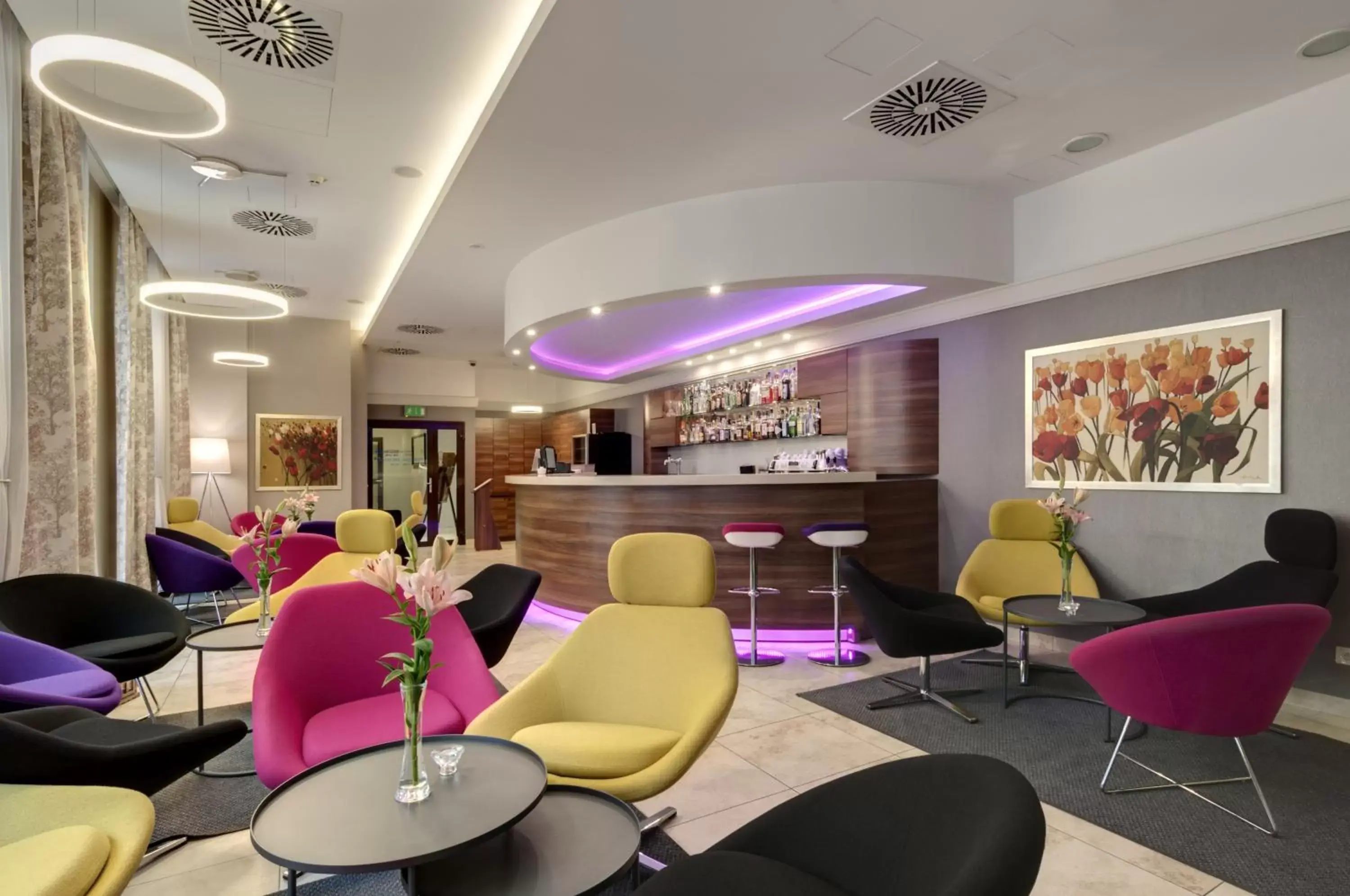 Lounge or bar, Lounge/Bar in Golden Tulip Krakow City Center