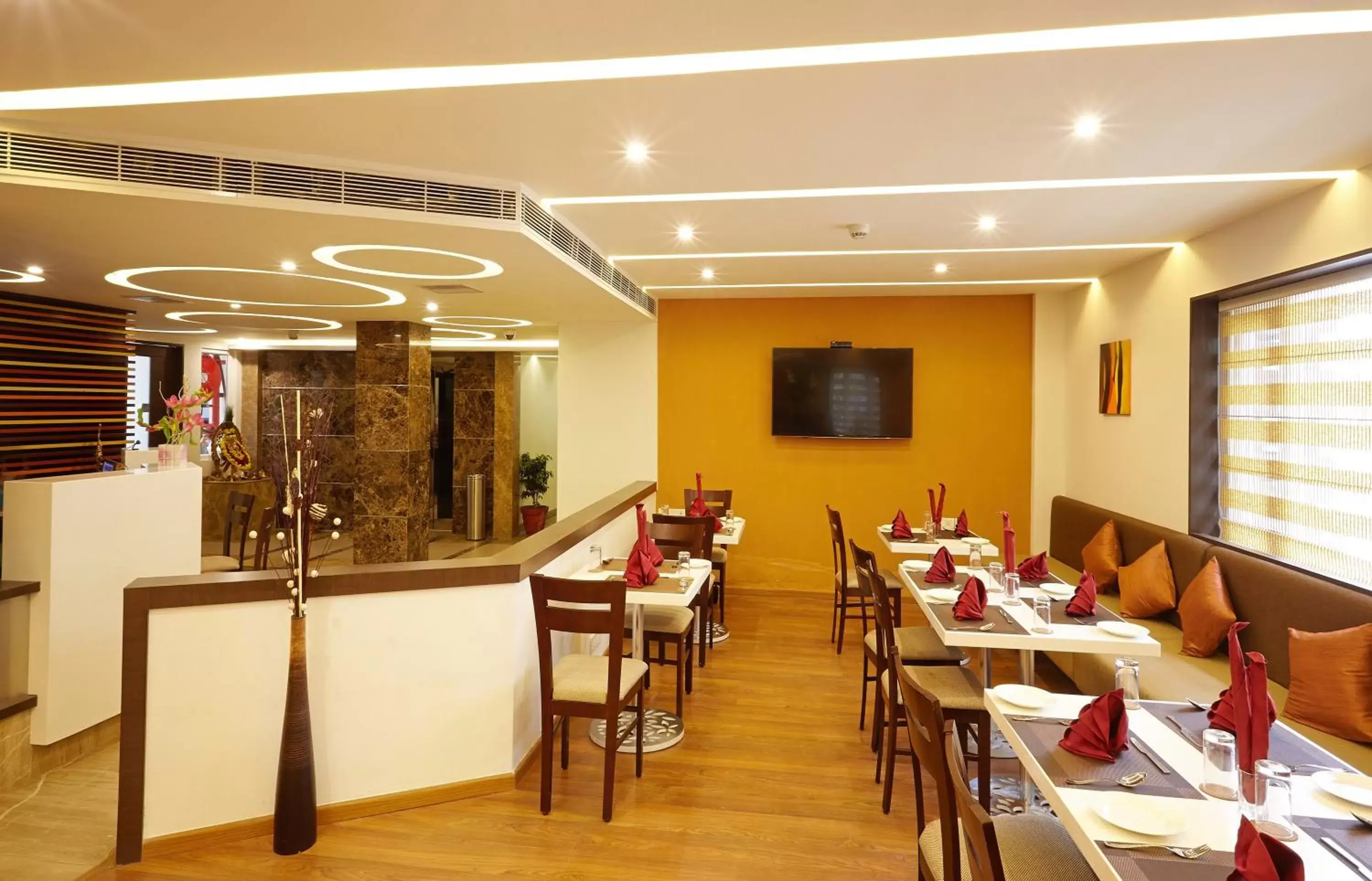 Restaurant/places to eat in Golden Fruits Business Suites Restaurant/places to eat in Golden Fruits Business Suites