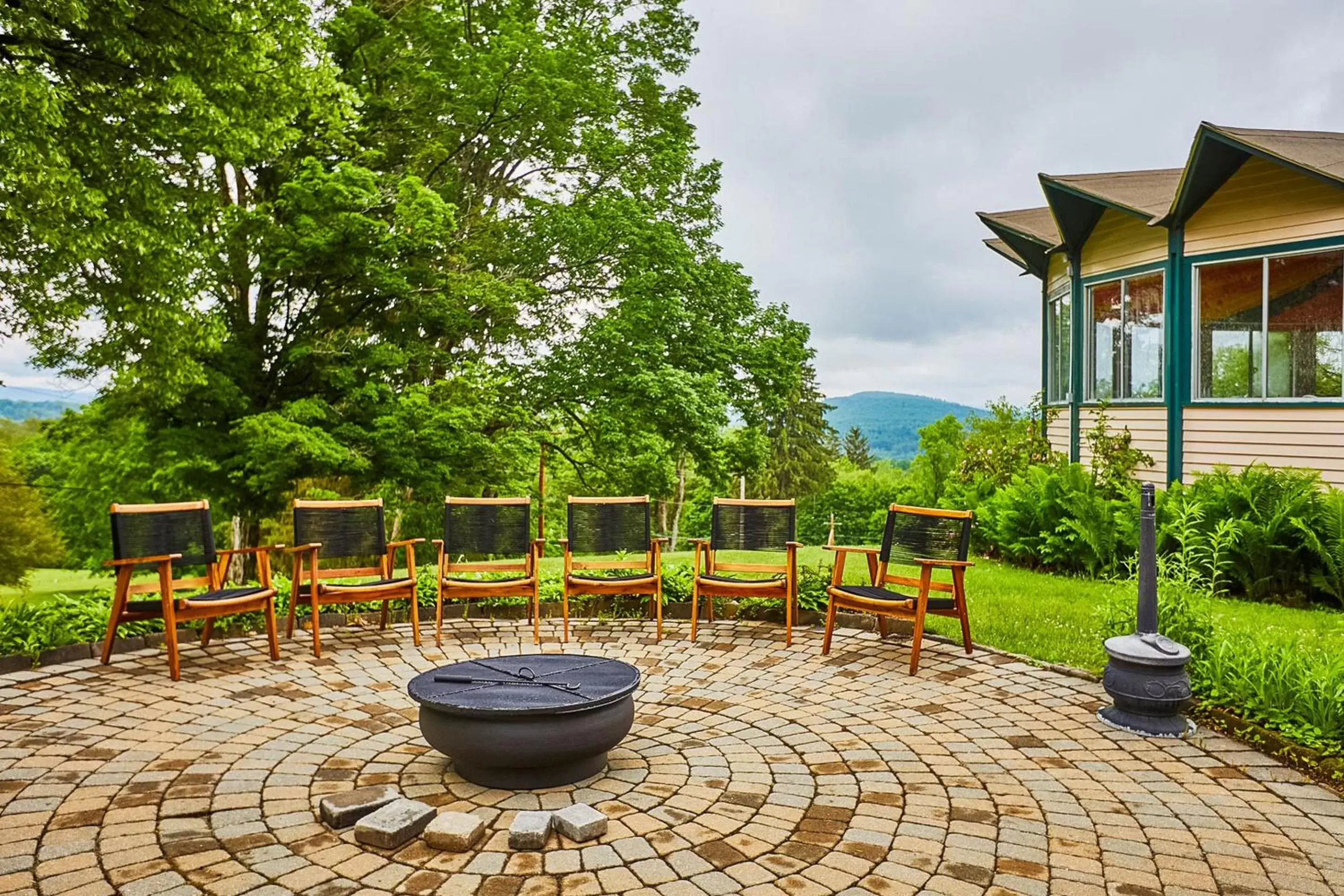 Patio in Apple Tree Inn