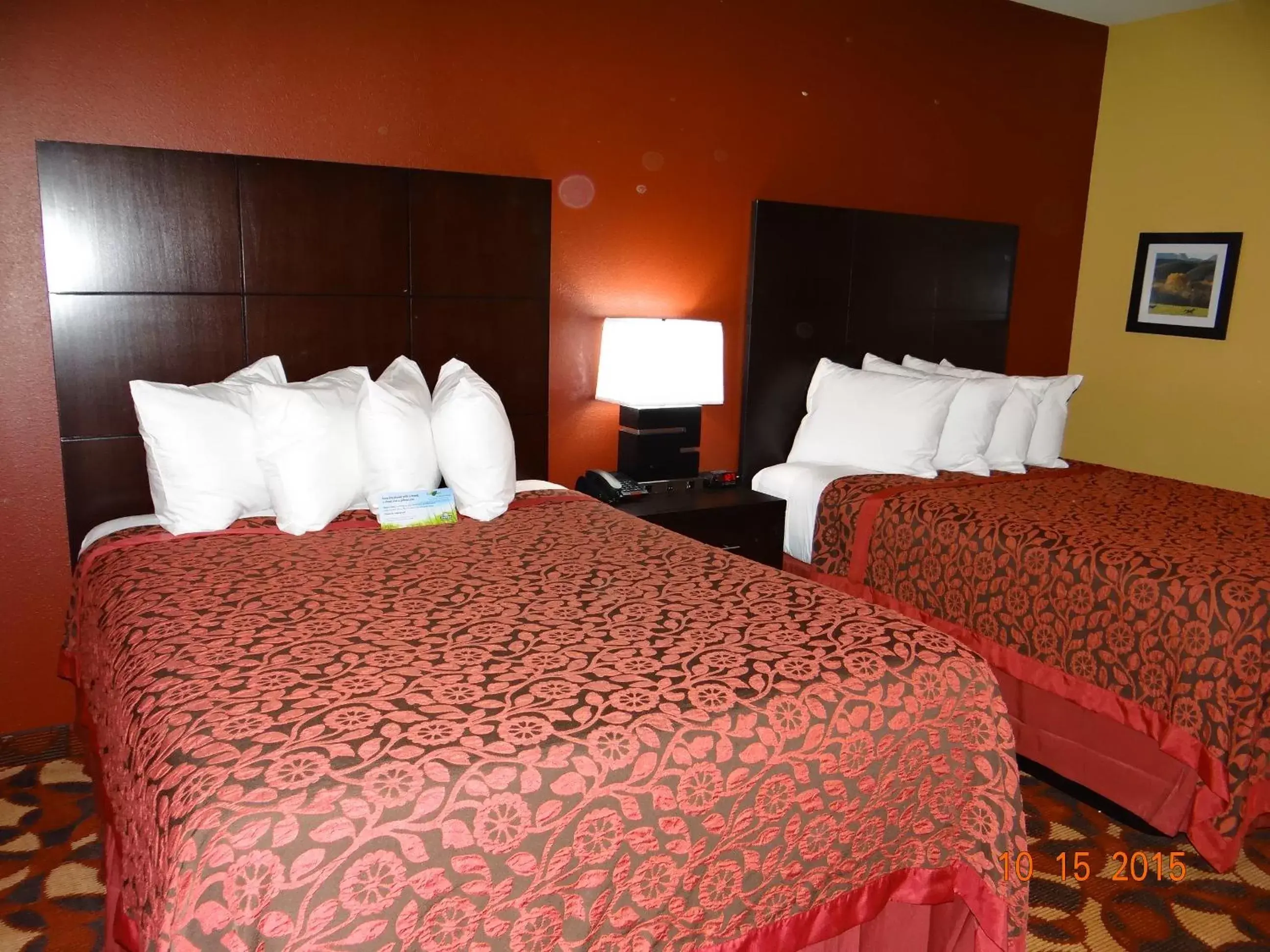 Queen Room with Two Queen Beds - Non-Smoking in Days Inn & Suites by Wyndham El Dorado