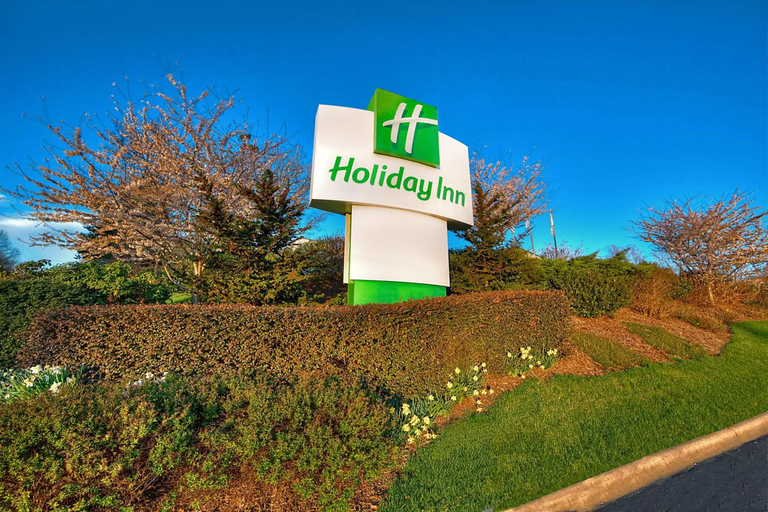 Property Building in Holiday Inn Asheville - Biltmore West, an IHG Hotel