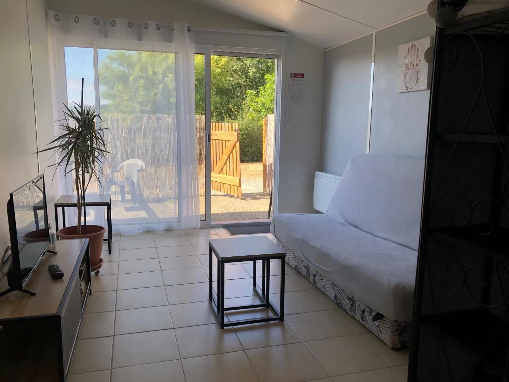 Seating area, Bed in chambres d'hotes Labatut