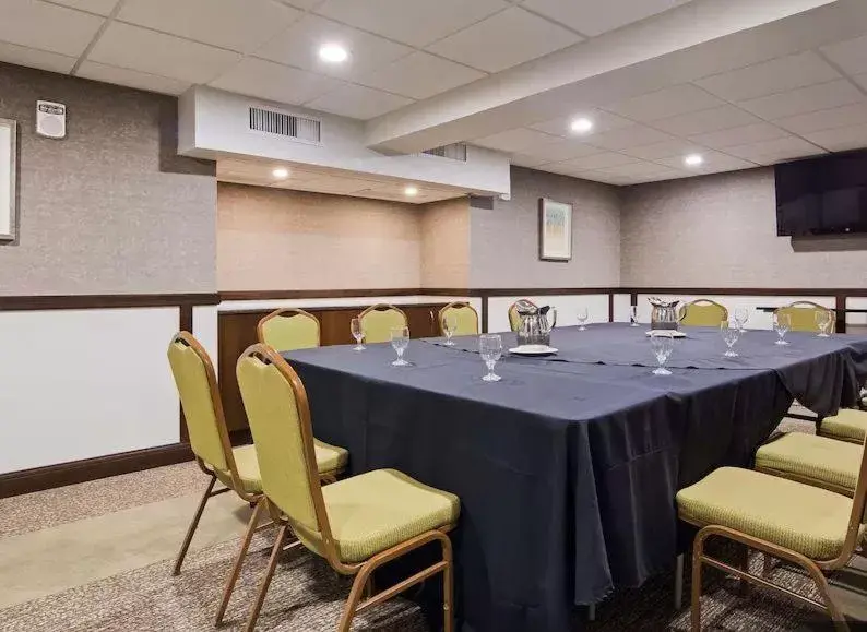 Meeting/conference room in Radisson Hotel Southfield-Detroit