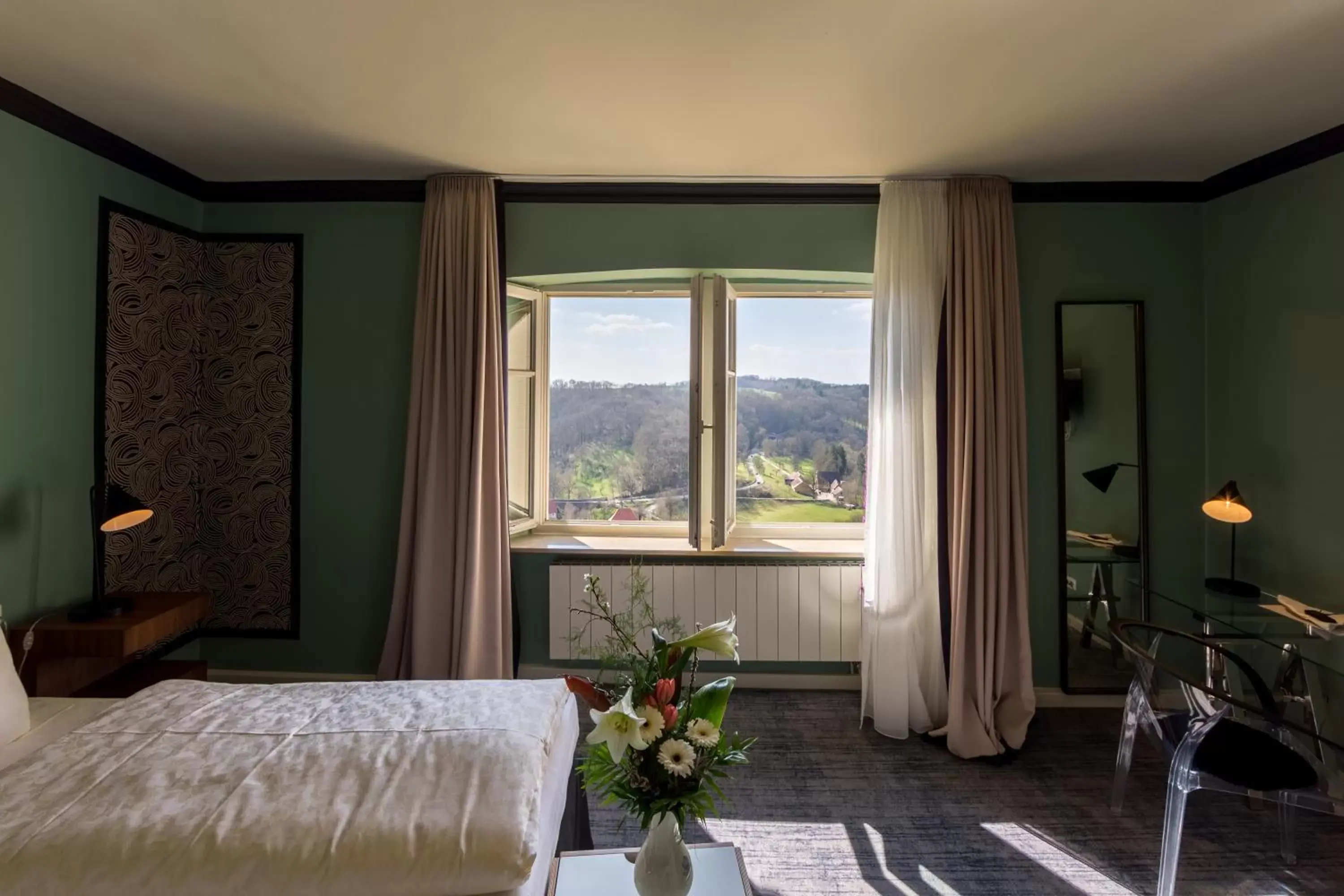 Staff, Mountain View in Historik Hotel Goldener Hirsch Rothenburg