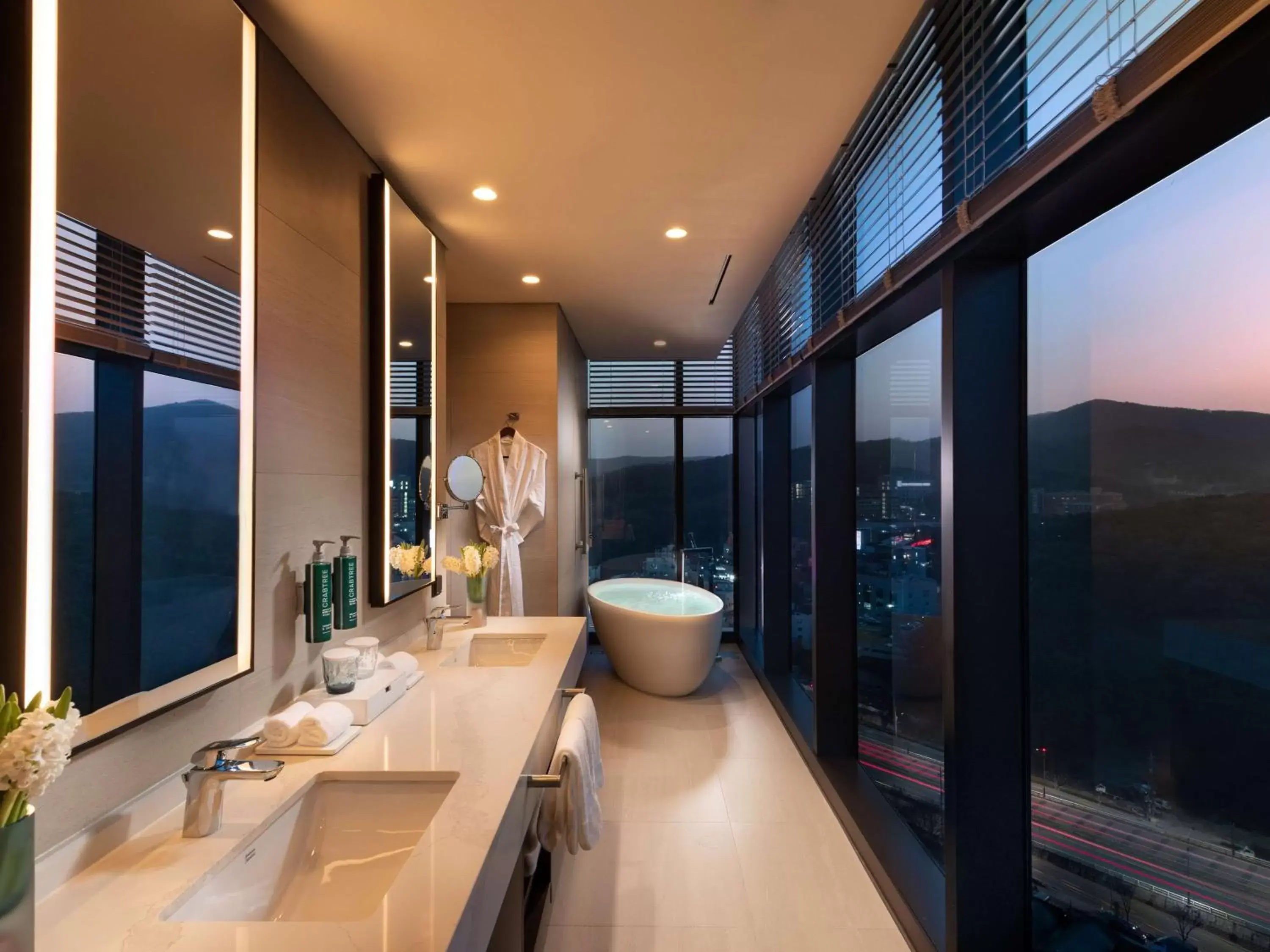 Bathroom in DoubleTree By Hilton Seoul Pangyo