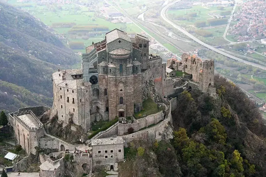 Nearby landmark, Bird's-eye View in La Via del Sole