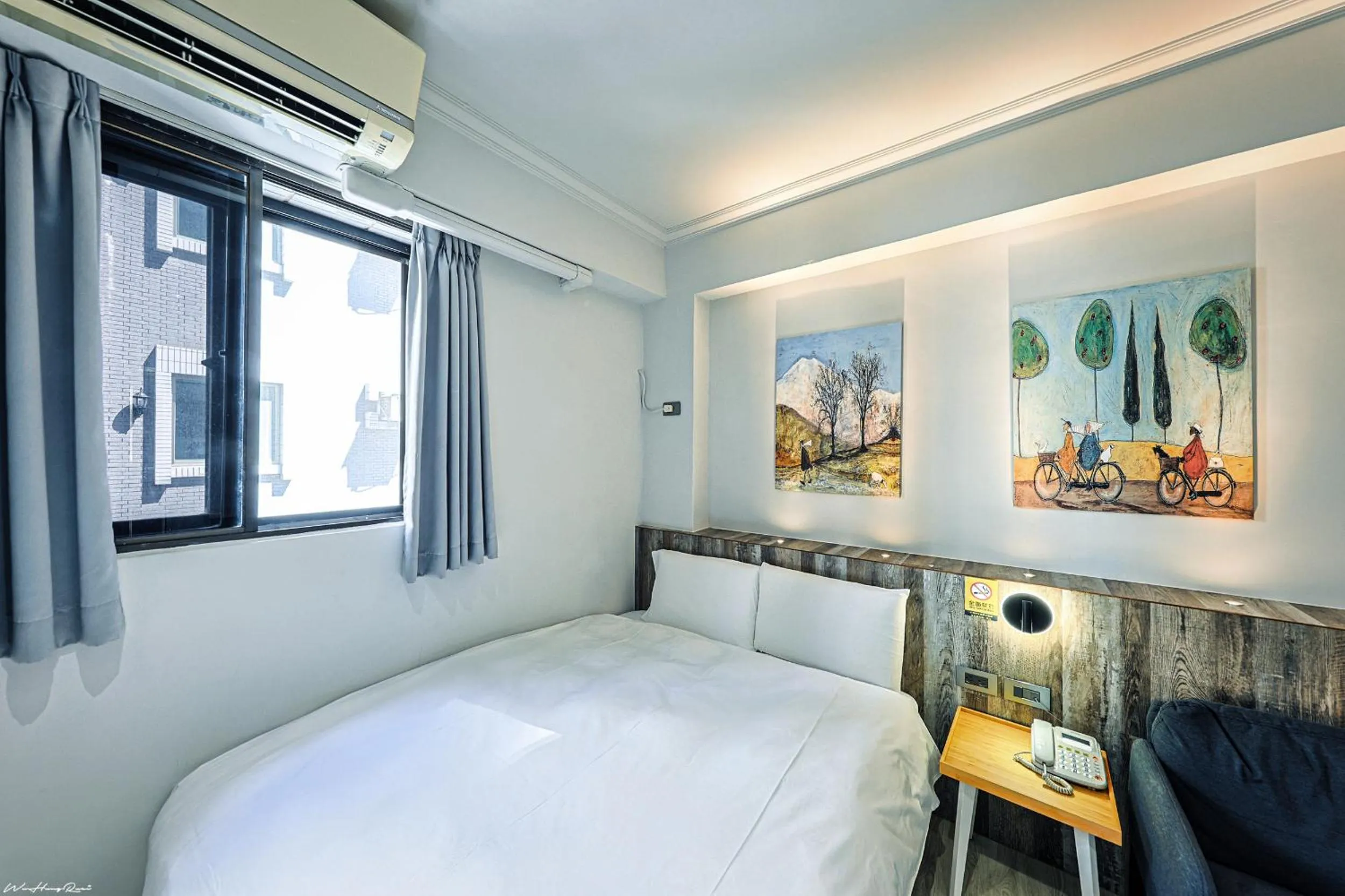 Photo of the whole room, Bed in 亞馨文旅 近東大門夜市 有免費停車場 可自助入住