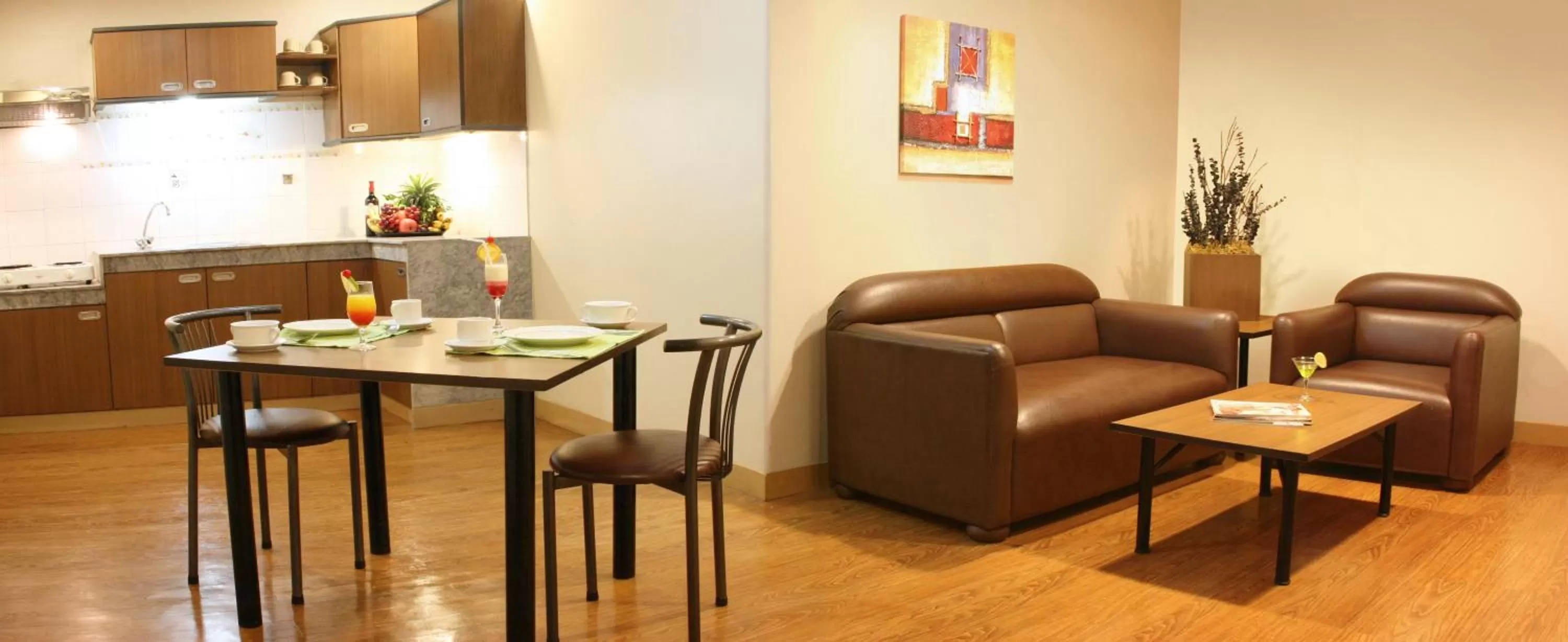 Kitchen or kitchenette in Riviera Mansion Hotel