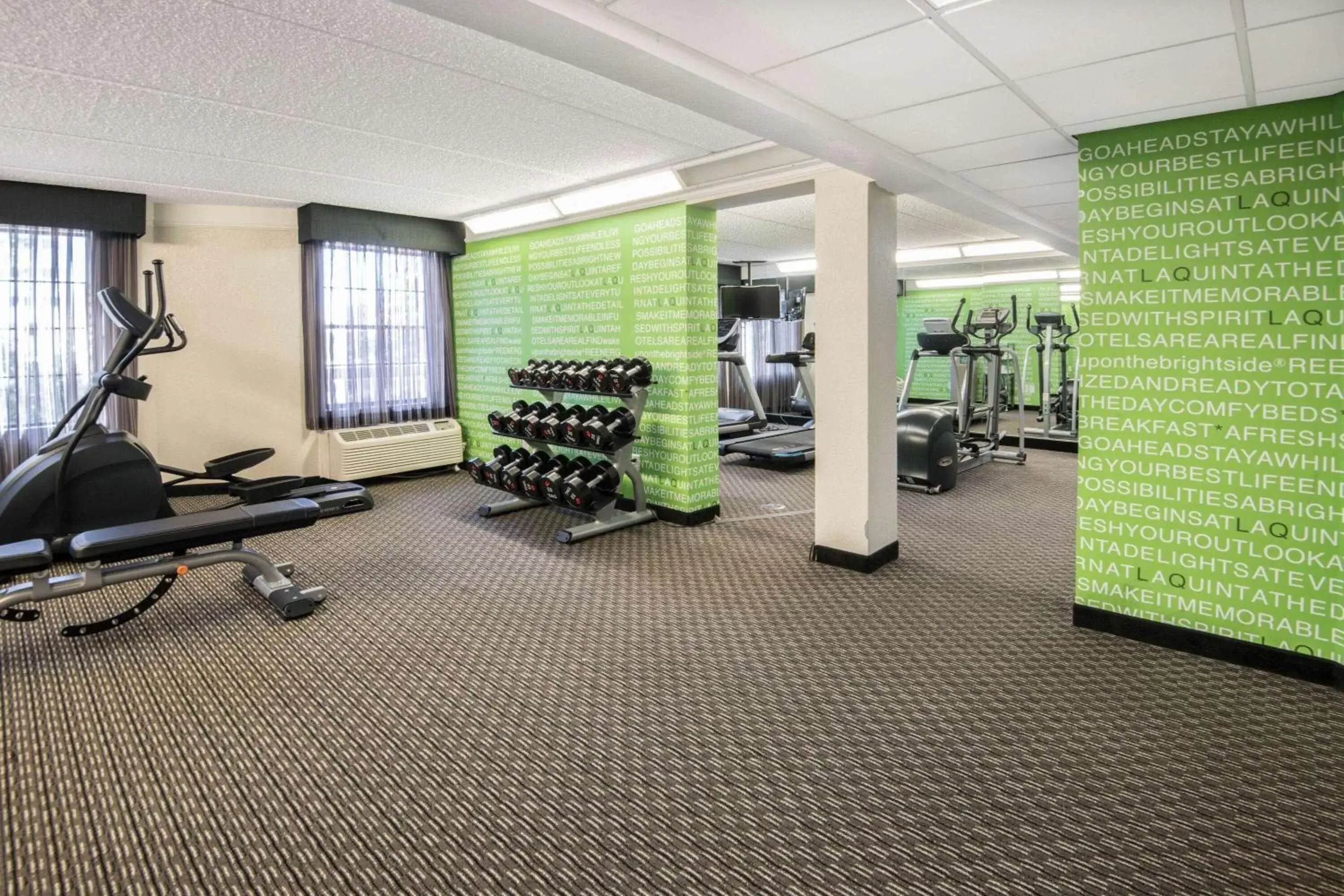 Fitness centre/facilities, Fitness Center/Facilities in La Quinta Inn & Suites by Wyndham San Antonio Riverwalk