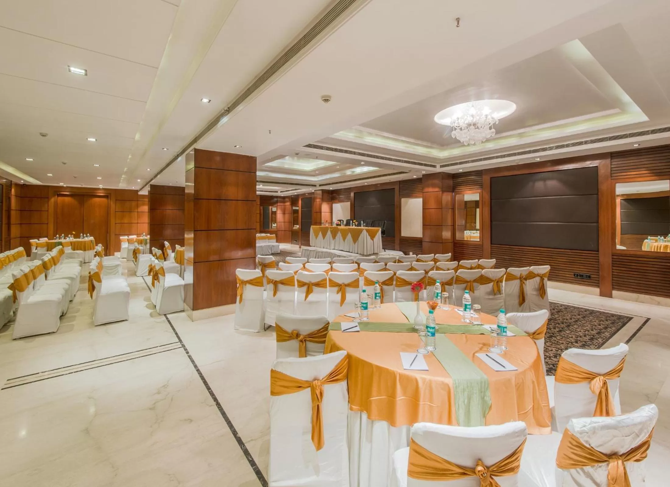 Business facilities in Sarovar Portico Jaipur