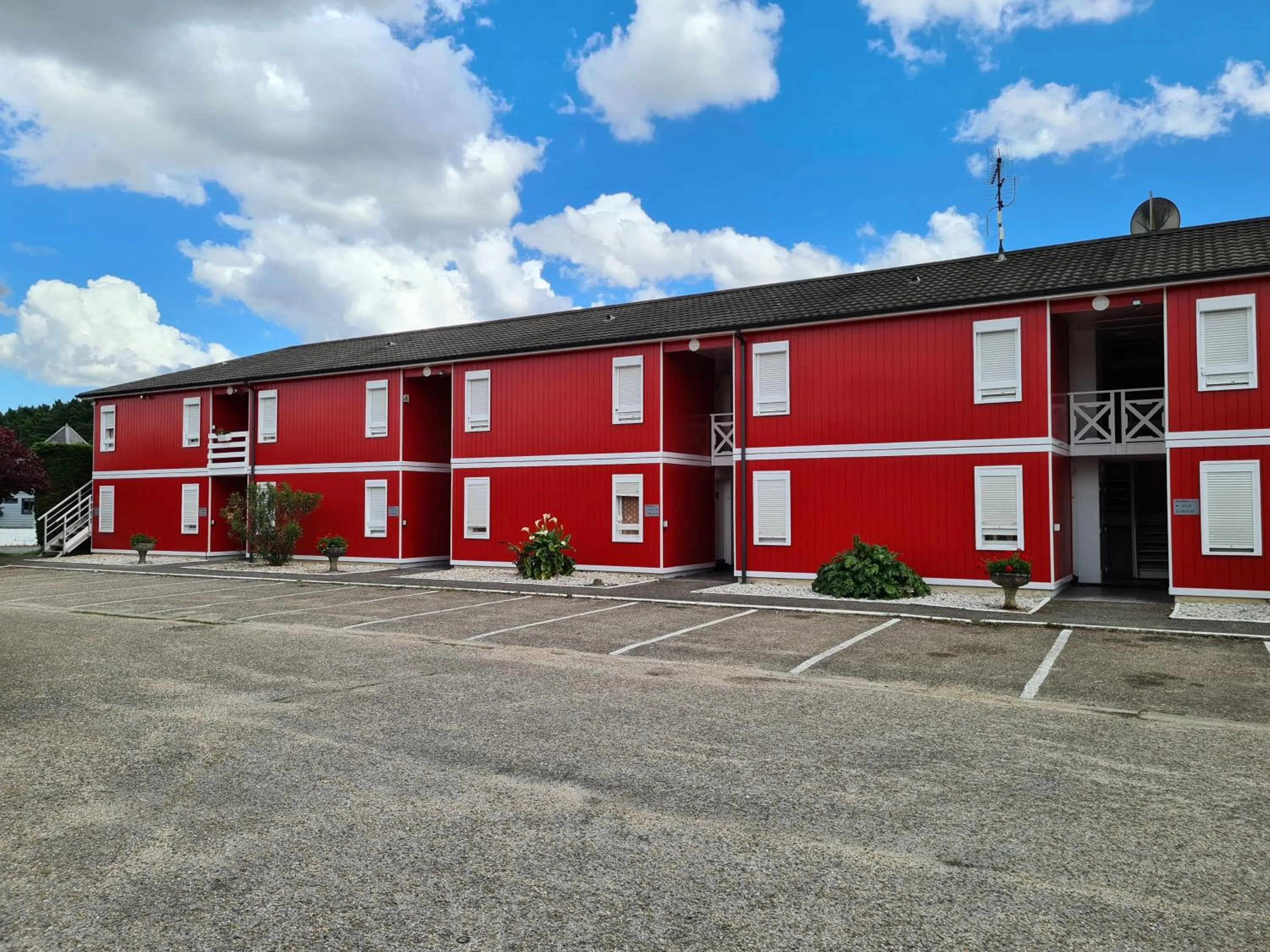 Property building in initial by balladins Bordeaux / Eysines