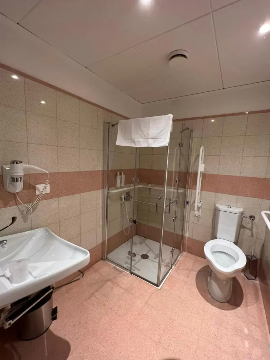Shower, Bathroom in Domus Stella Maris - Casa per Ferie