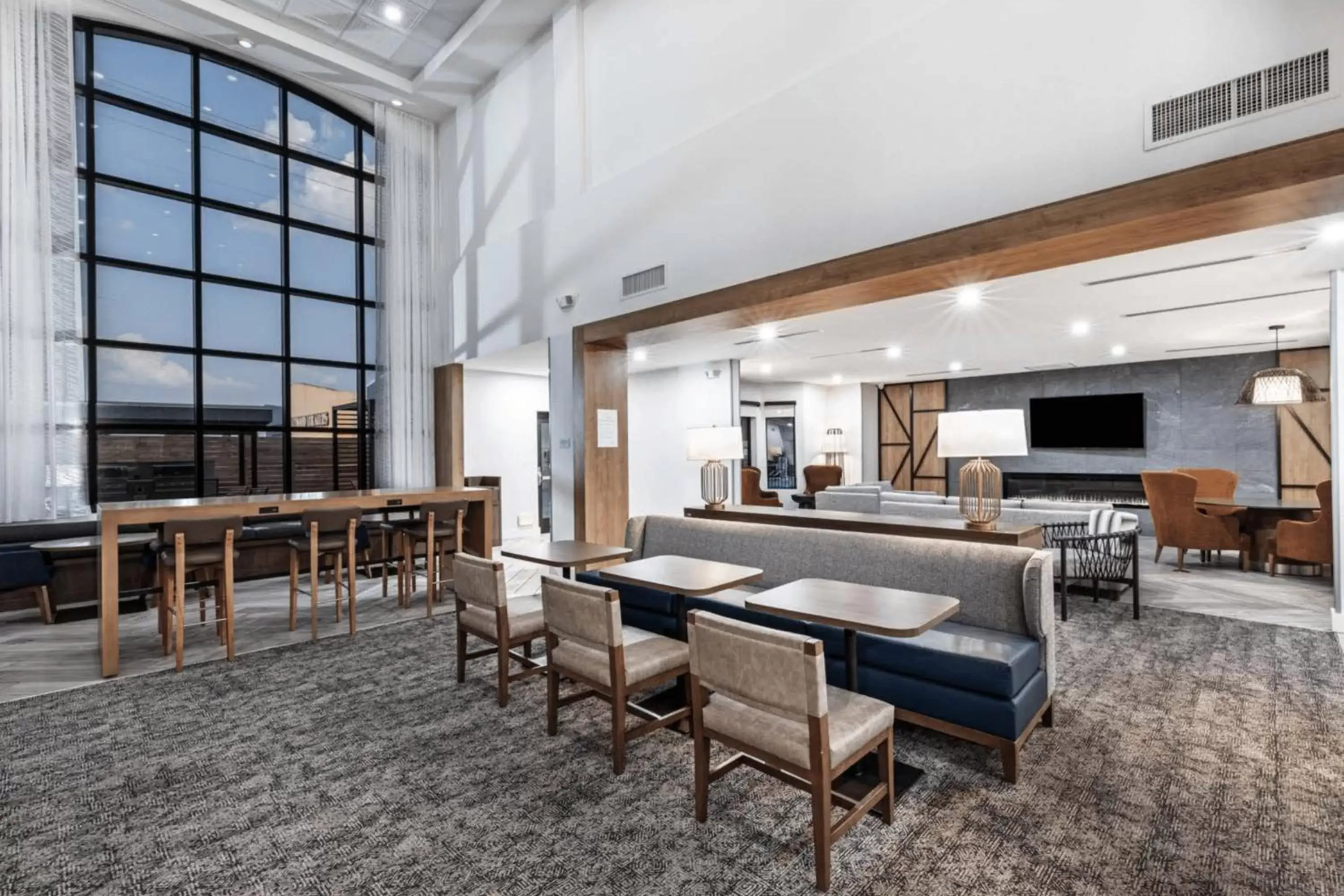 Property building, Lobby/Reception in Staybridge Suites Waco South - Woodway, an IHG Hotel