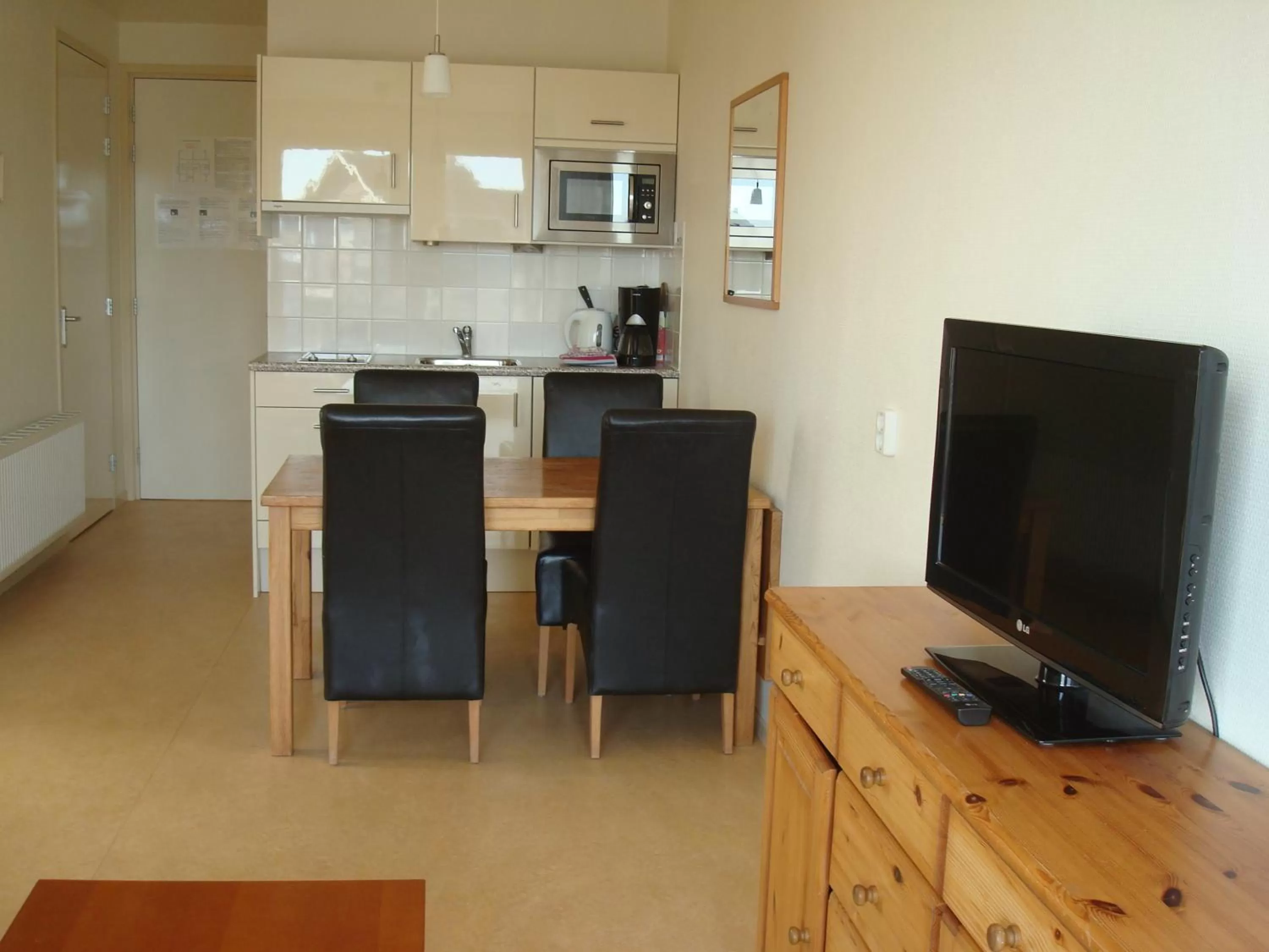 Photo of the whole room in Hotel Rasch