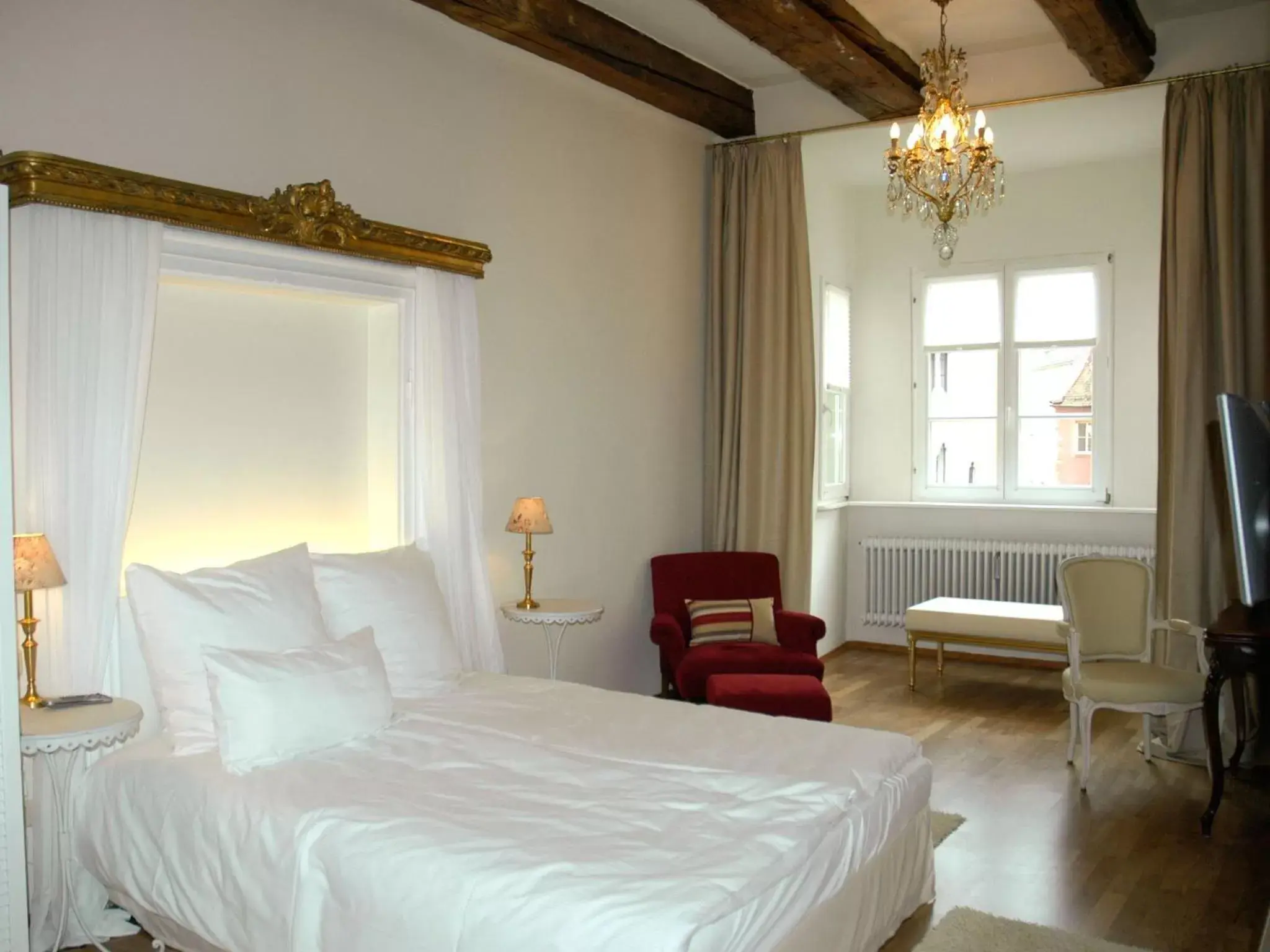 Photo of the whole room, Bed in Hotel Goldenes Kreuz