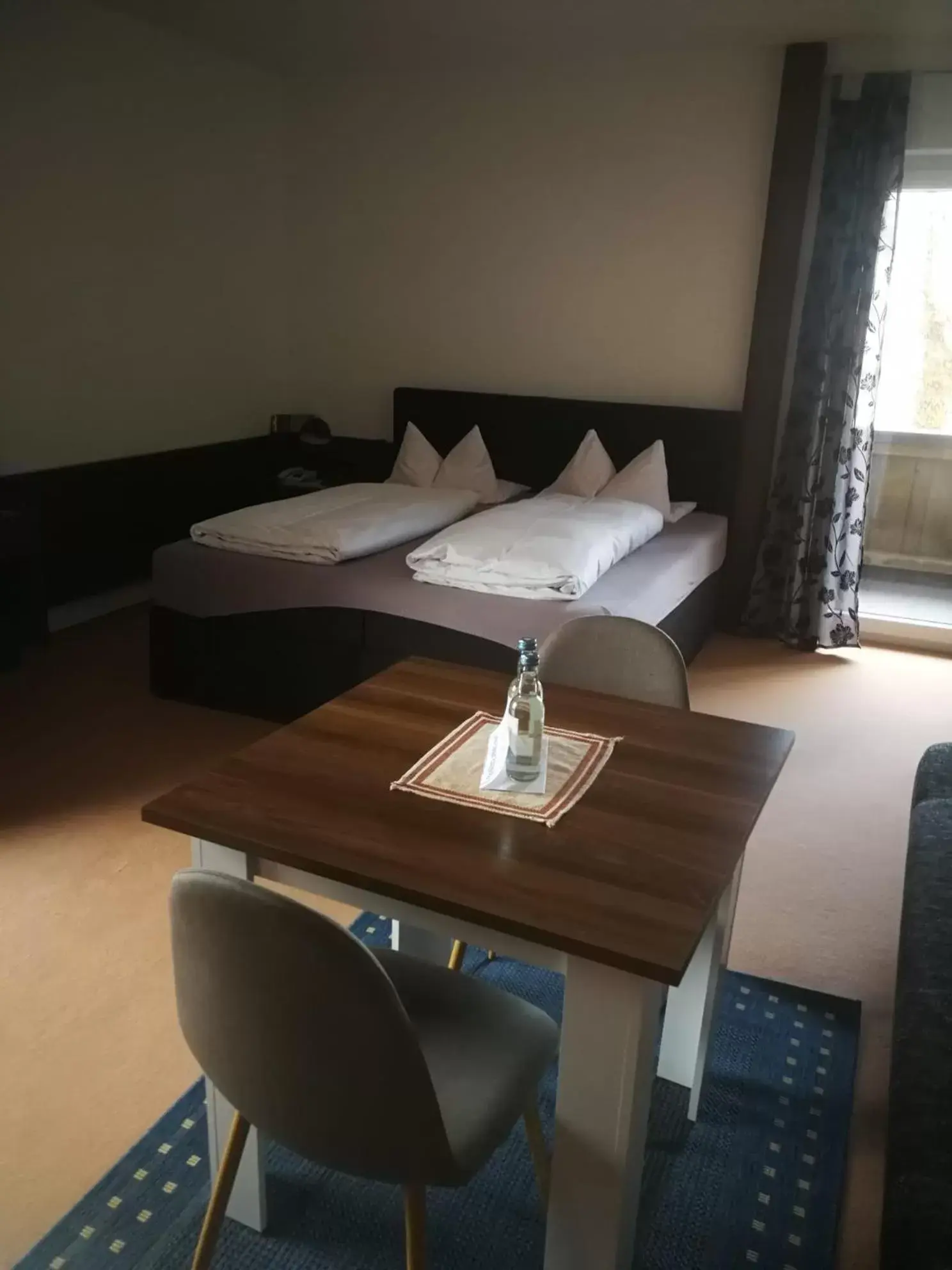 Photo of the whole room, Bed in Kurhotel Luitpold