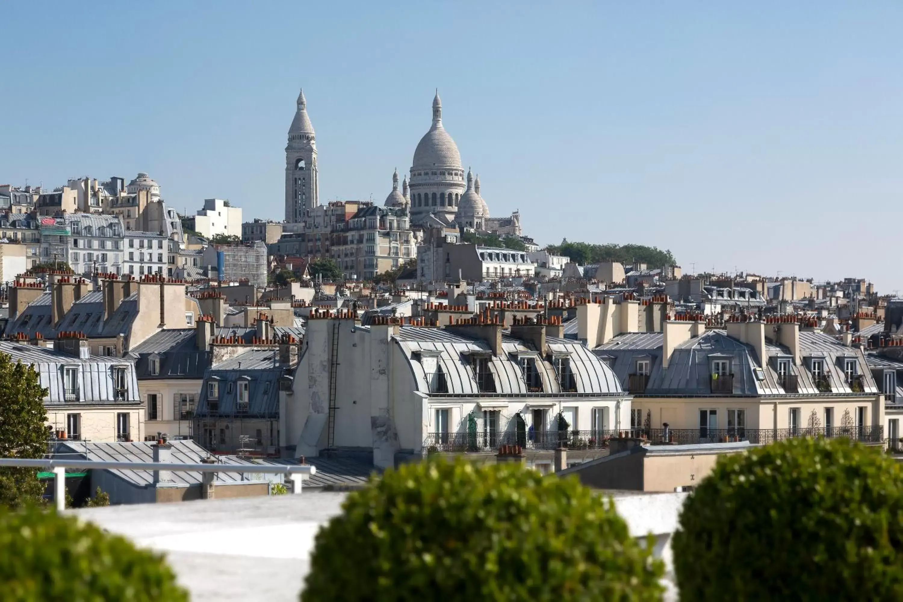 City view in Citadines Montmartre Paris