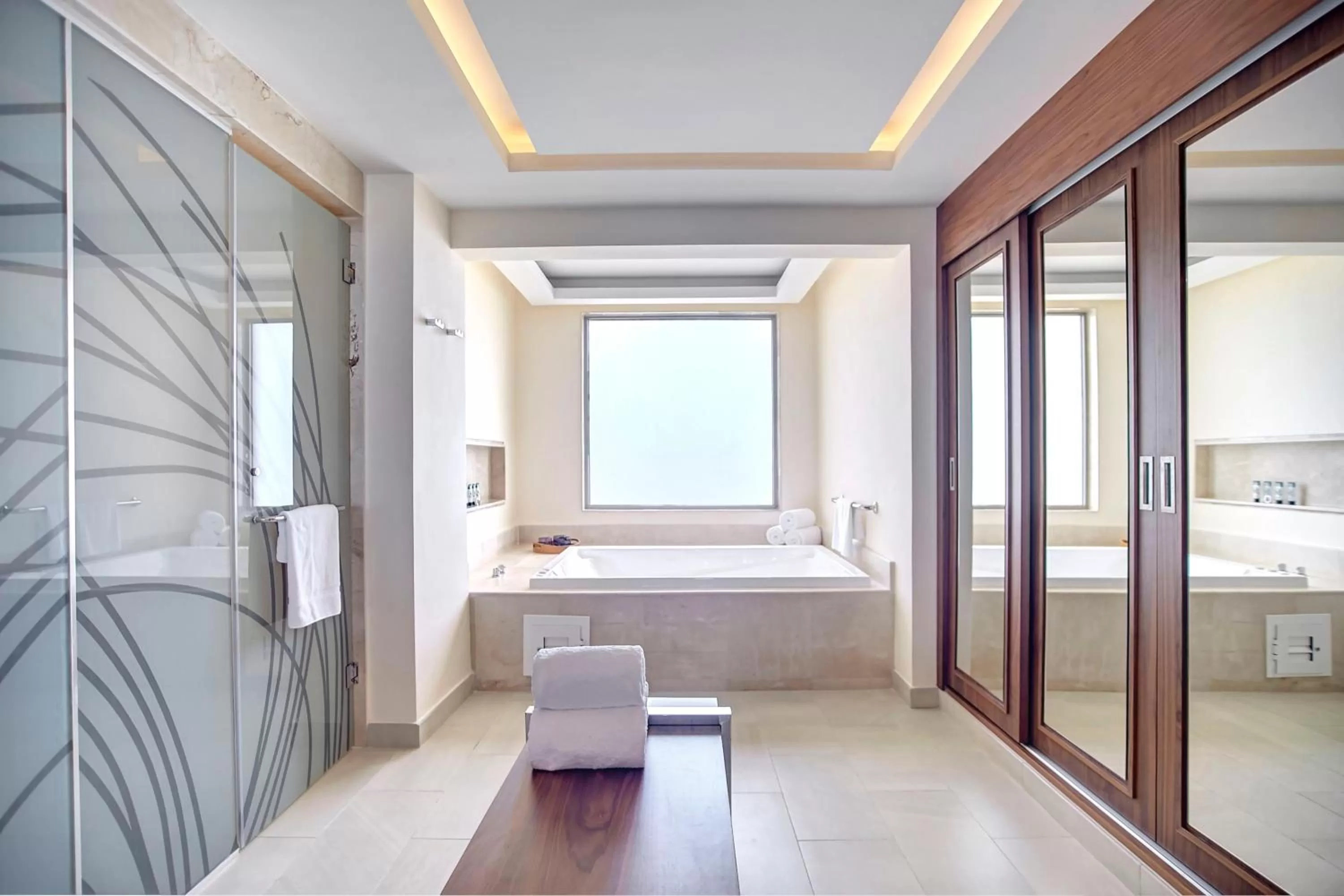 Bathroom, Bed in Royalton Negril, An Autograph Collection All-Inclusive Resort