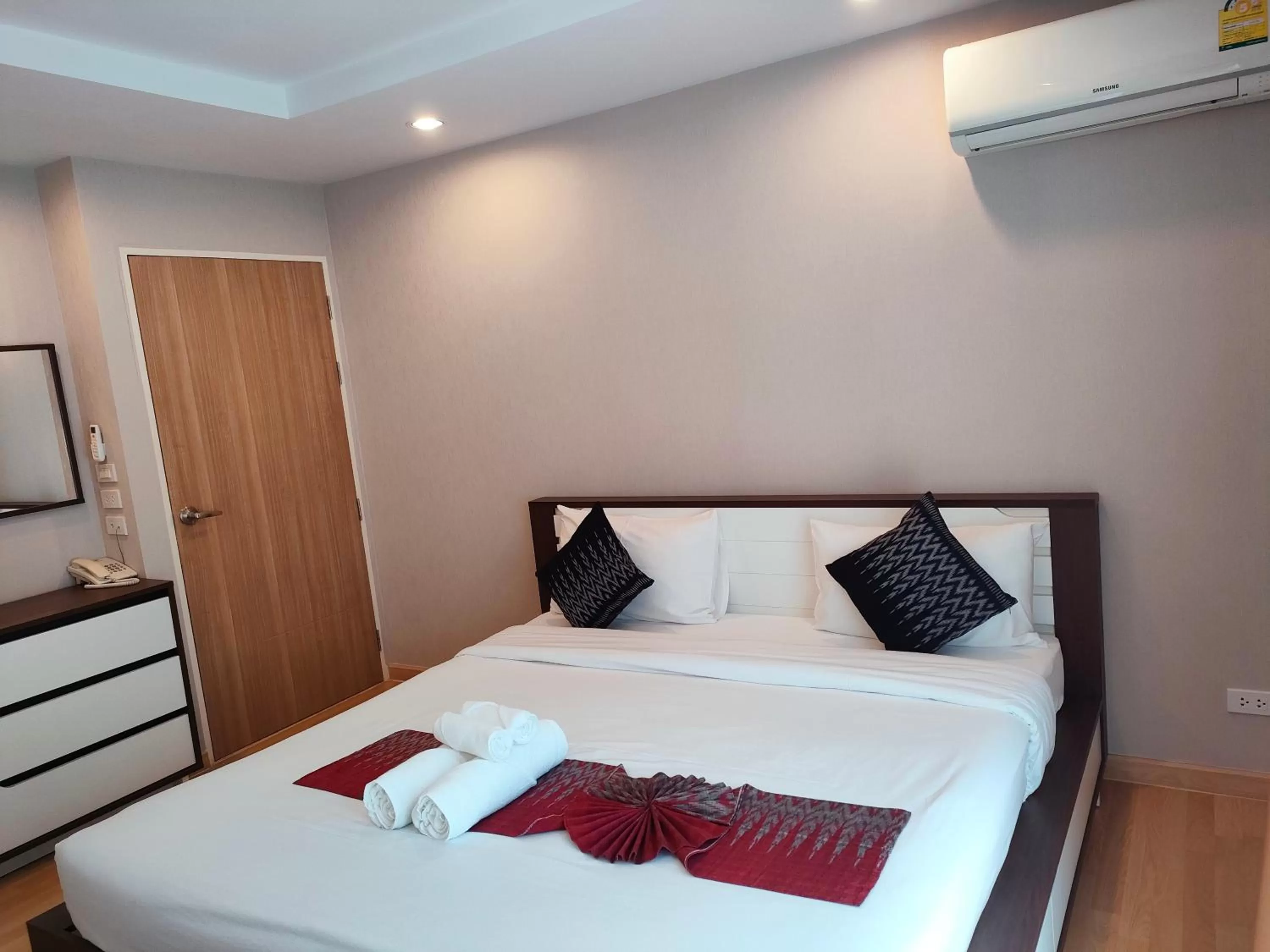 Bed in ไอยรา อยุธยา The Aiyara Ayutthaya