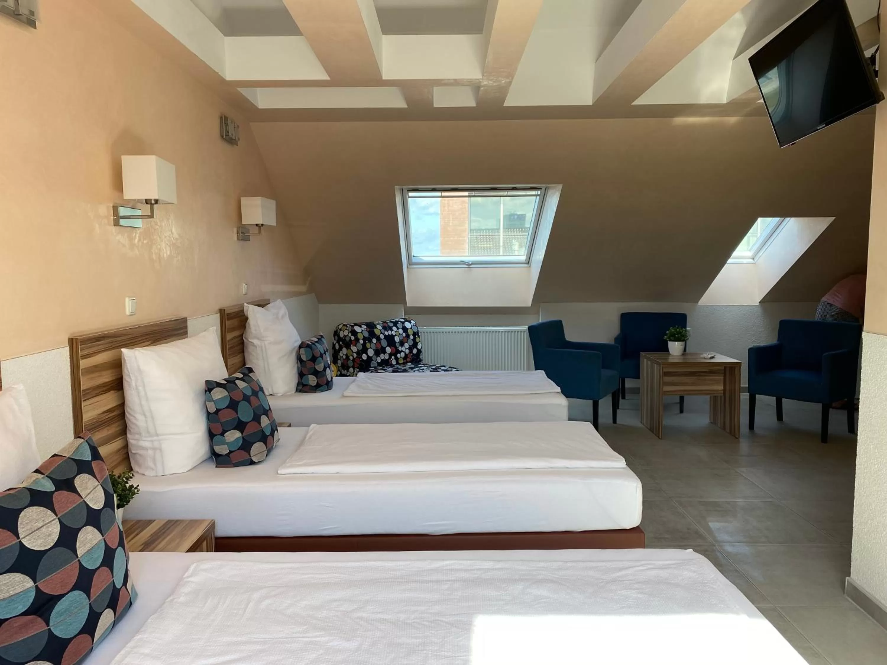 Photo of the whole room, Bed in Hotel am Hafen