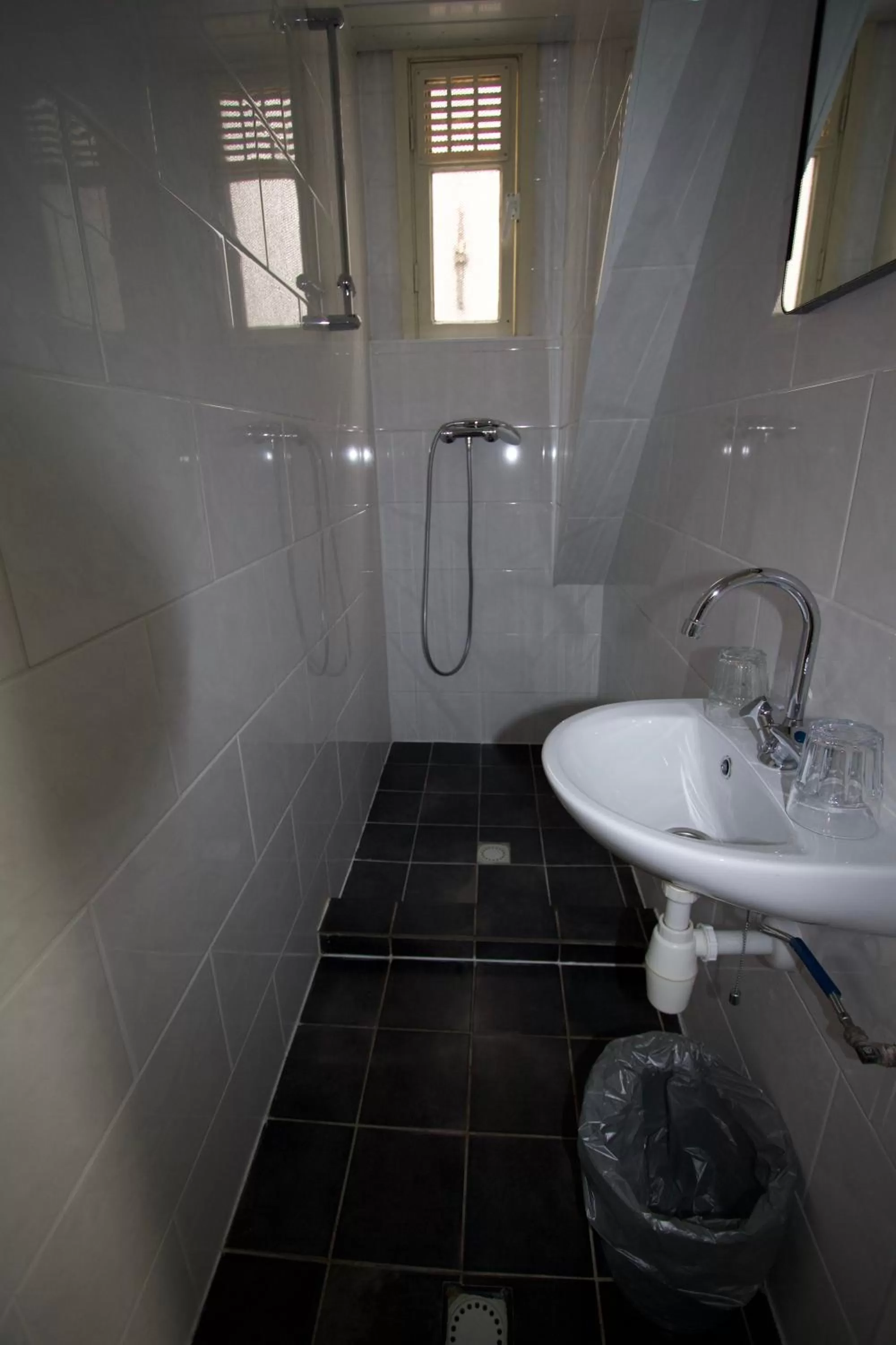 Shower in Hotel Hortus