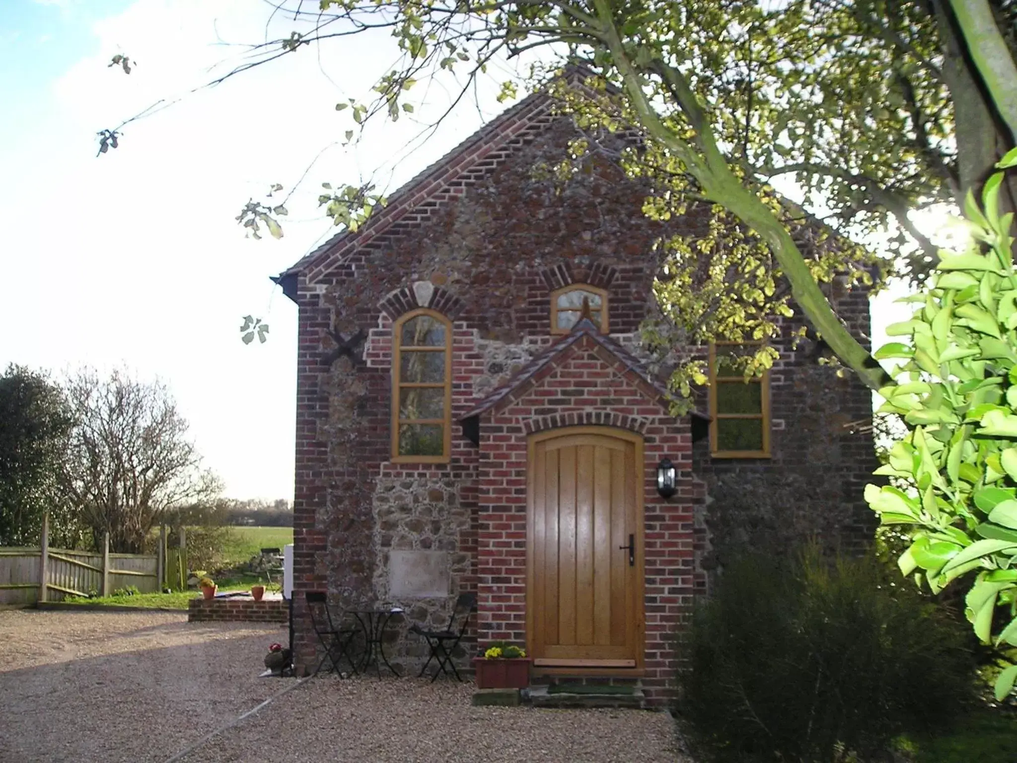 Facade/entrance, Property Building in Old Chapel Forge