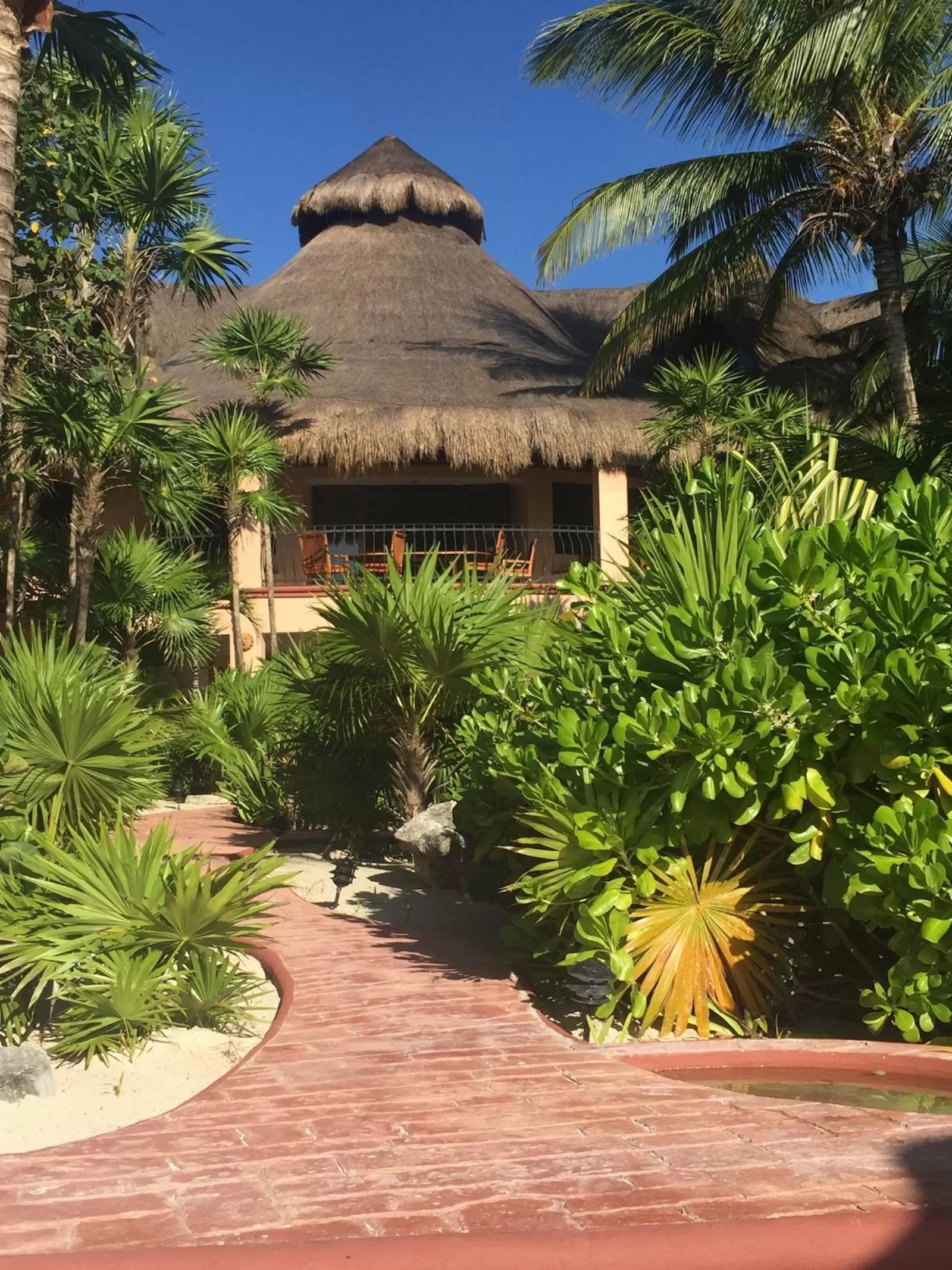 Nah Uxibal Villa and Casitas