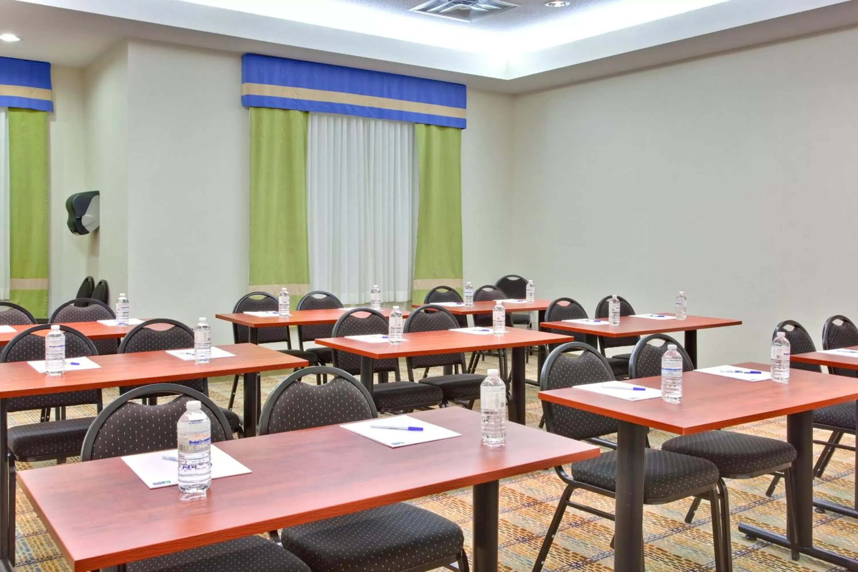 Meeting/conference room in Holiday Inn Express Hotel & Suites-Edmonton South, an IHG Hotel