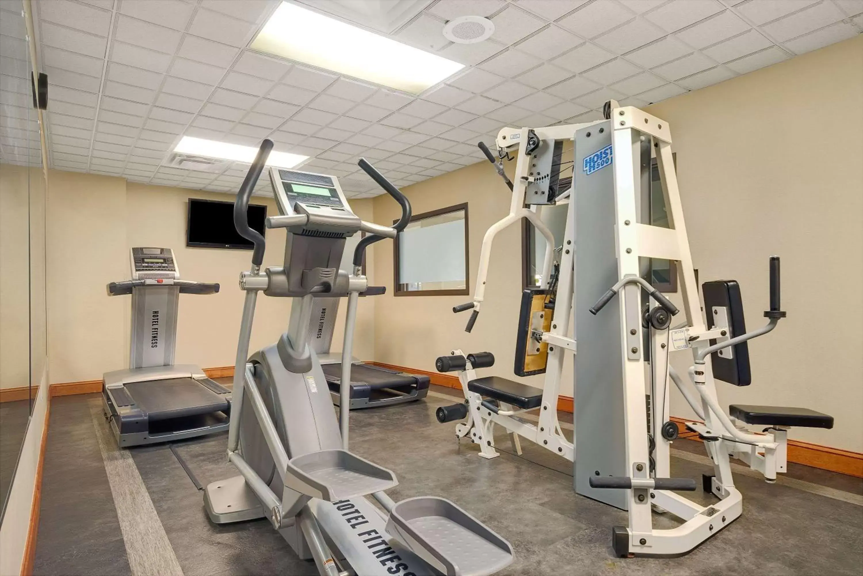 Fitness centre/facilities, Fitness Center/Facilities in Wingate by Wyndham Fargo