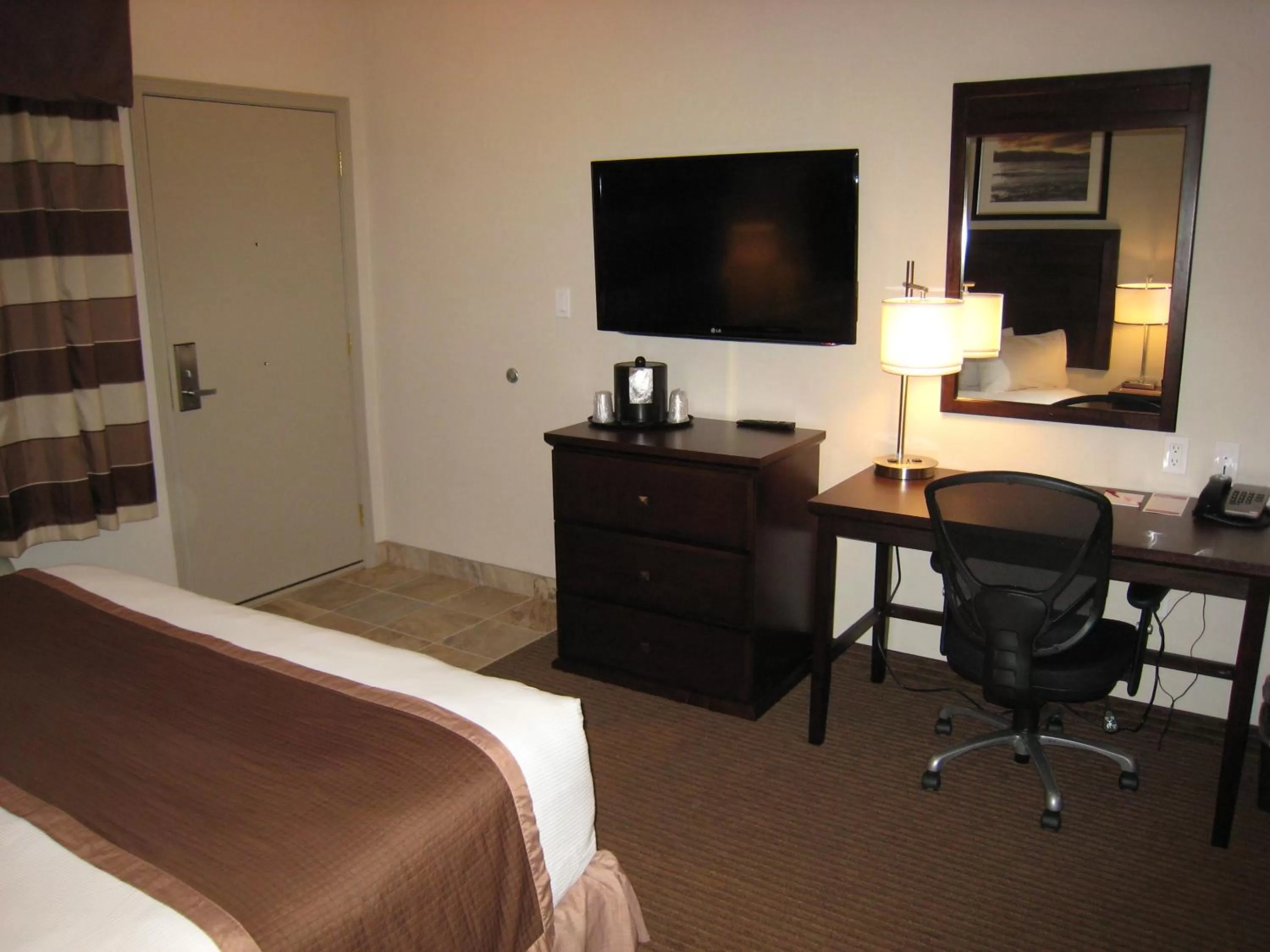 Bedroom, Bed in Ramada by Wyndham Creston