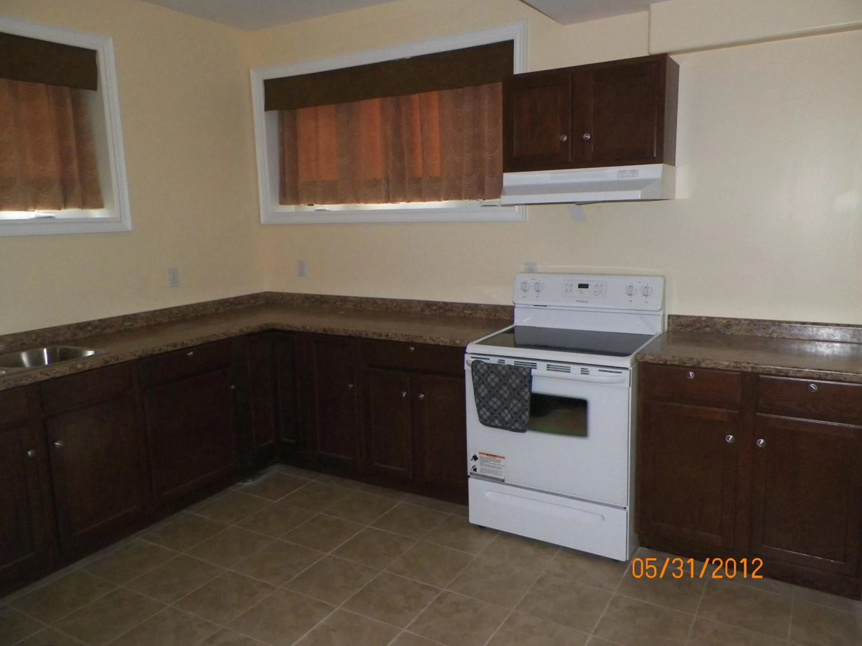 Kitchen or kitchenette in Sunparlor Motel