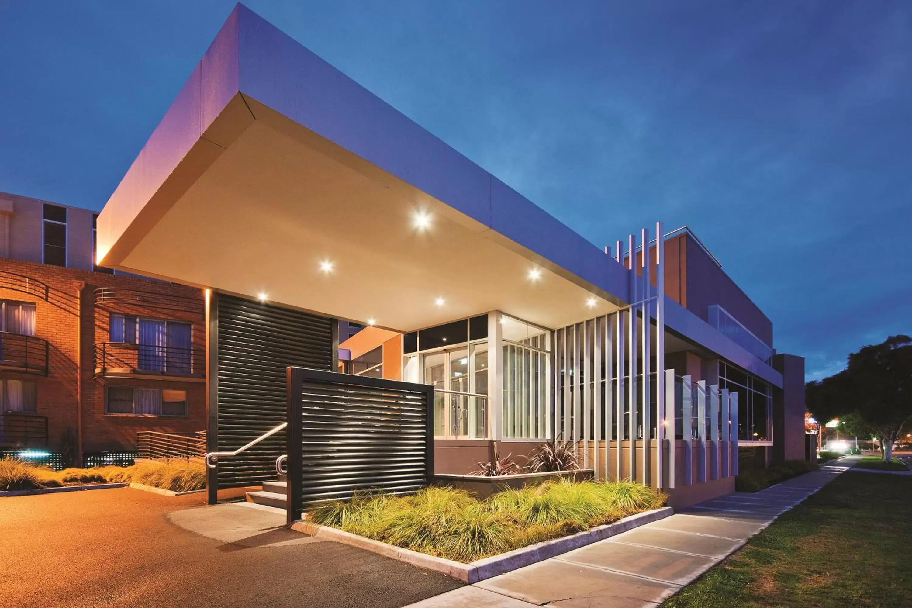 Facade/entrance, Property Building in Quality Hotel Wangaratta Gateway