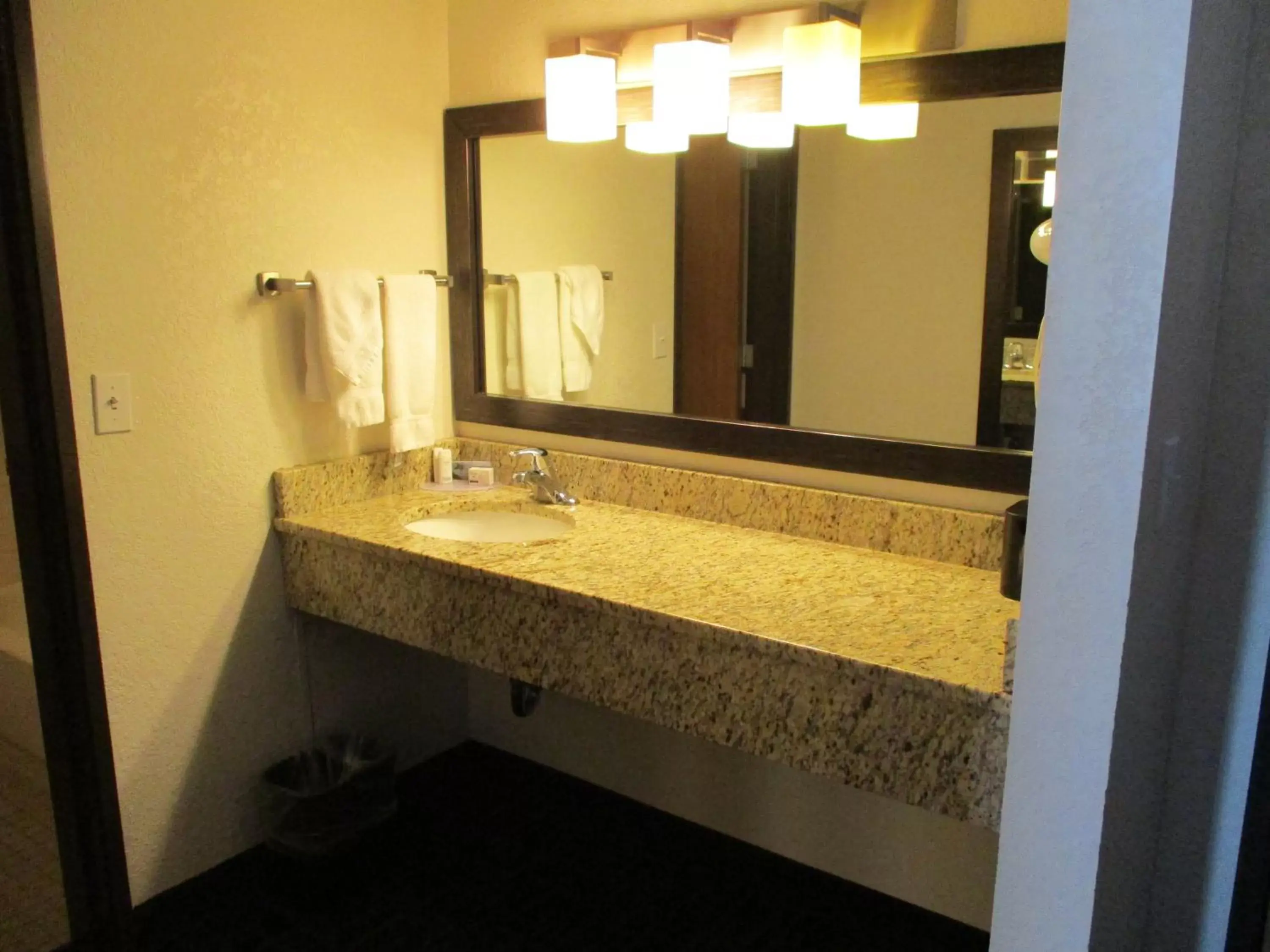 King Room - Non-Smoking in AmericInn by Wyndham Hayward King Room - Non-Smoking in AmericInn by Wyndham Hayward