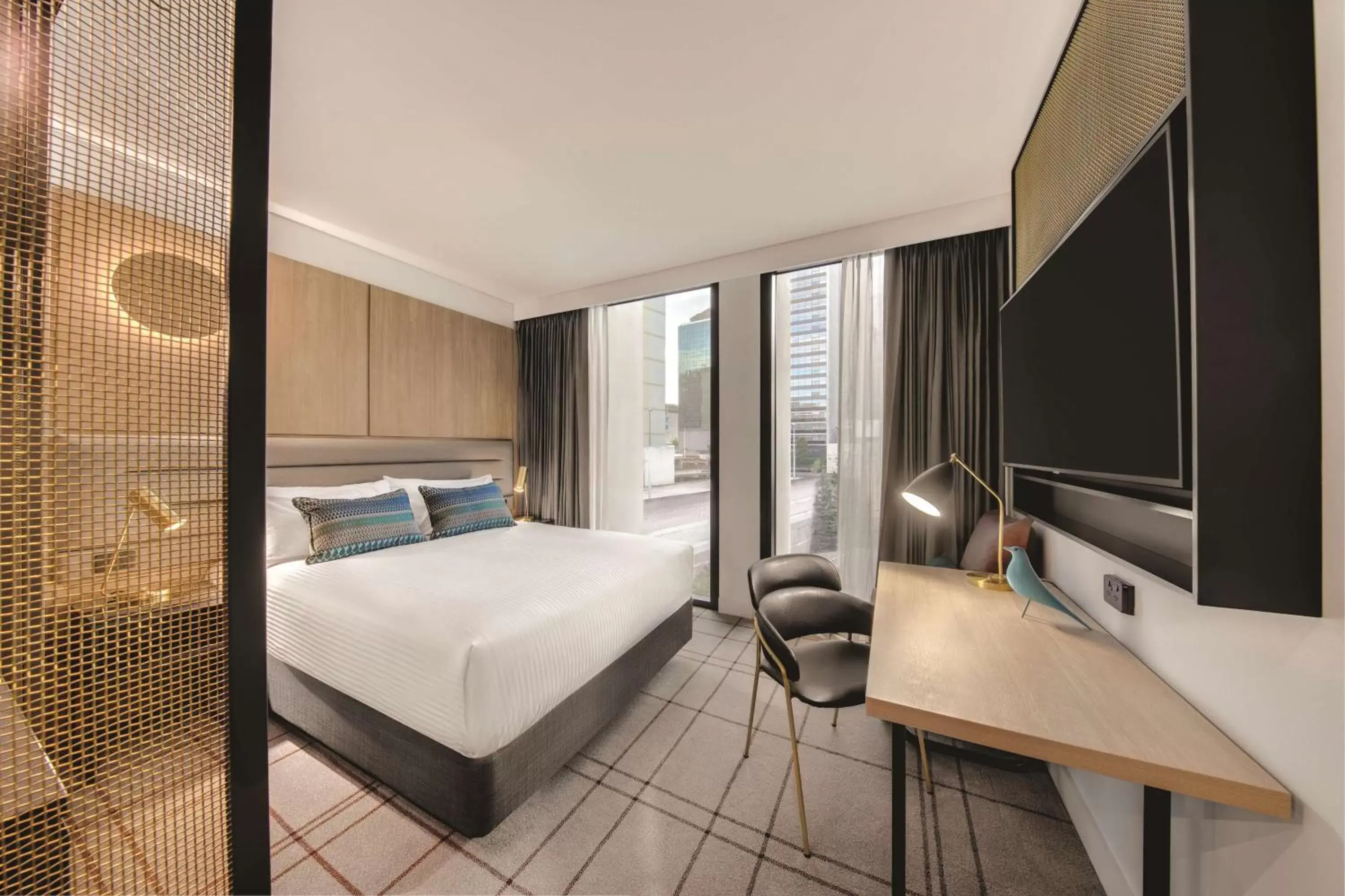 Bedroom in Vibe Hotel Sydney Darling Harbour