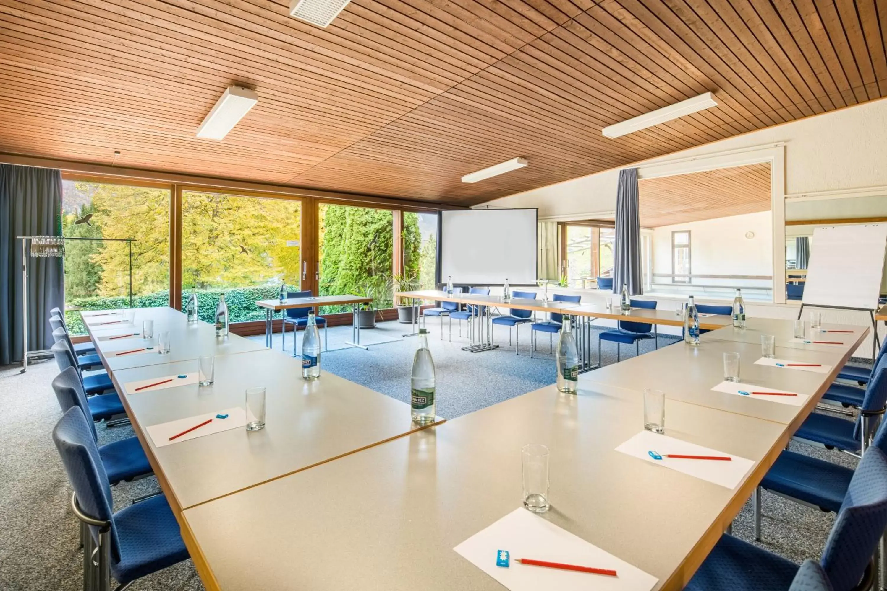 Meeting/conference room in Hotel Lindenhof by Crossworld AG