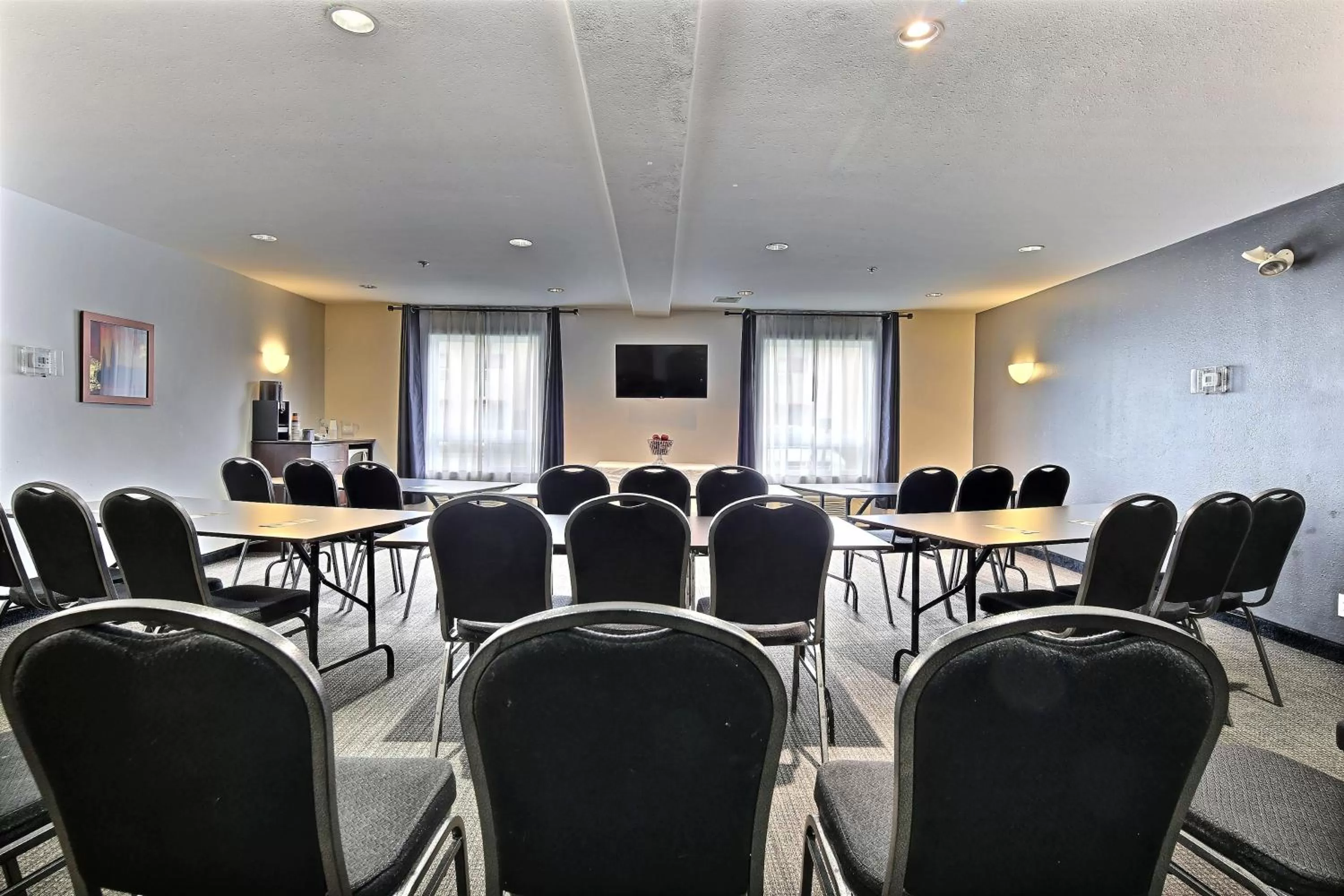 Banquet/Function facilities in Super 8 by Wyndham Quebec City