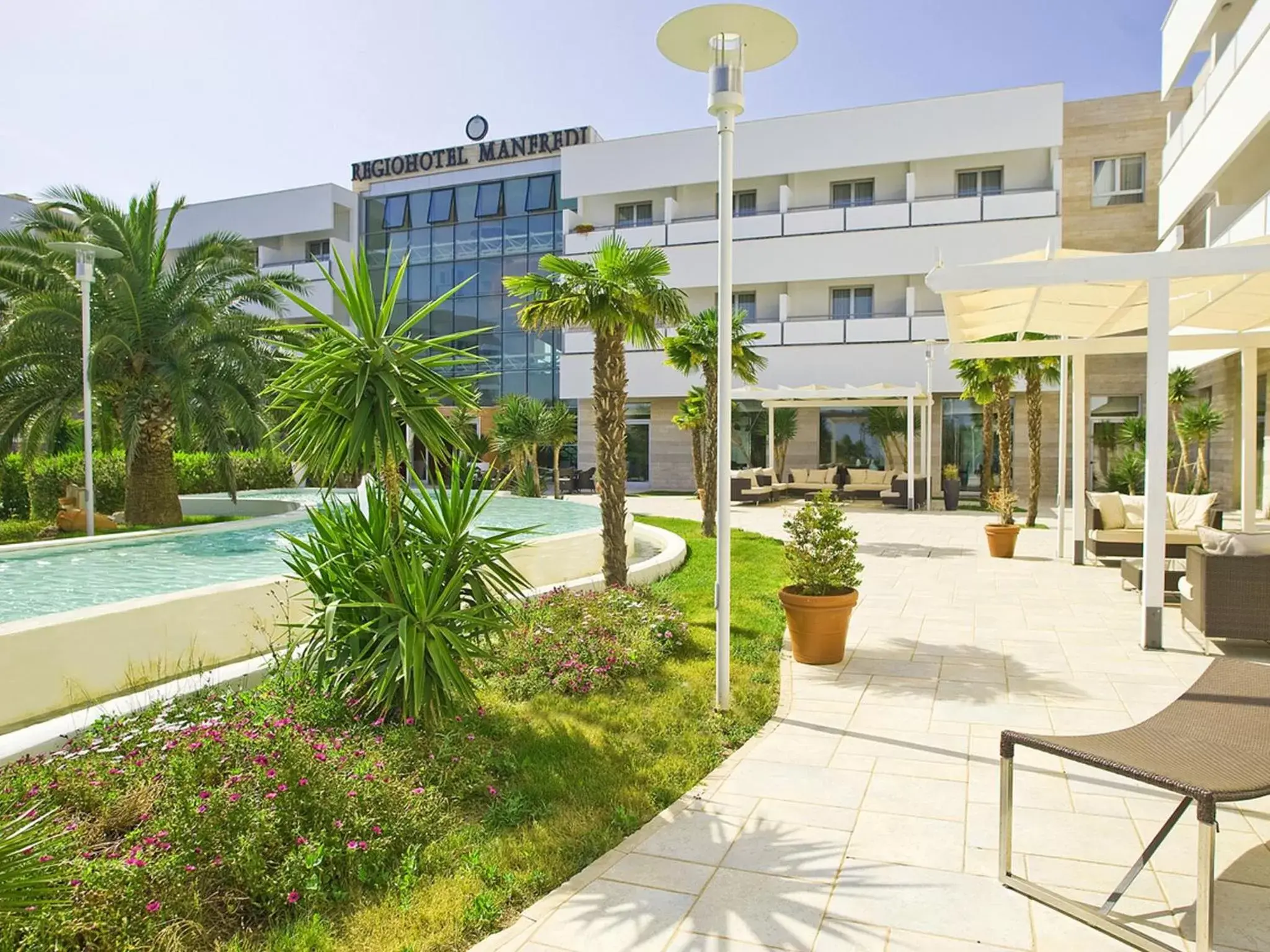 Facade/entrance, Property Building in Regiohotel Manfredi