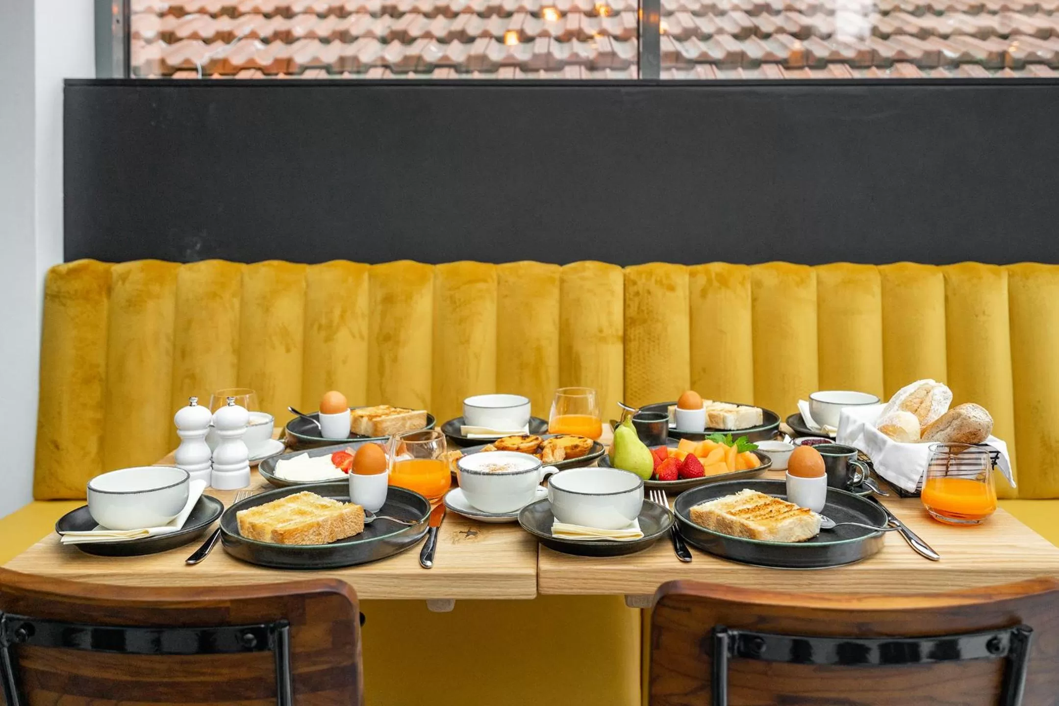 Restaurant/places to eat in Canto De Luz - Luxury Maison