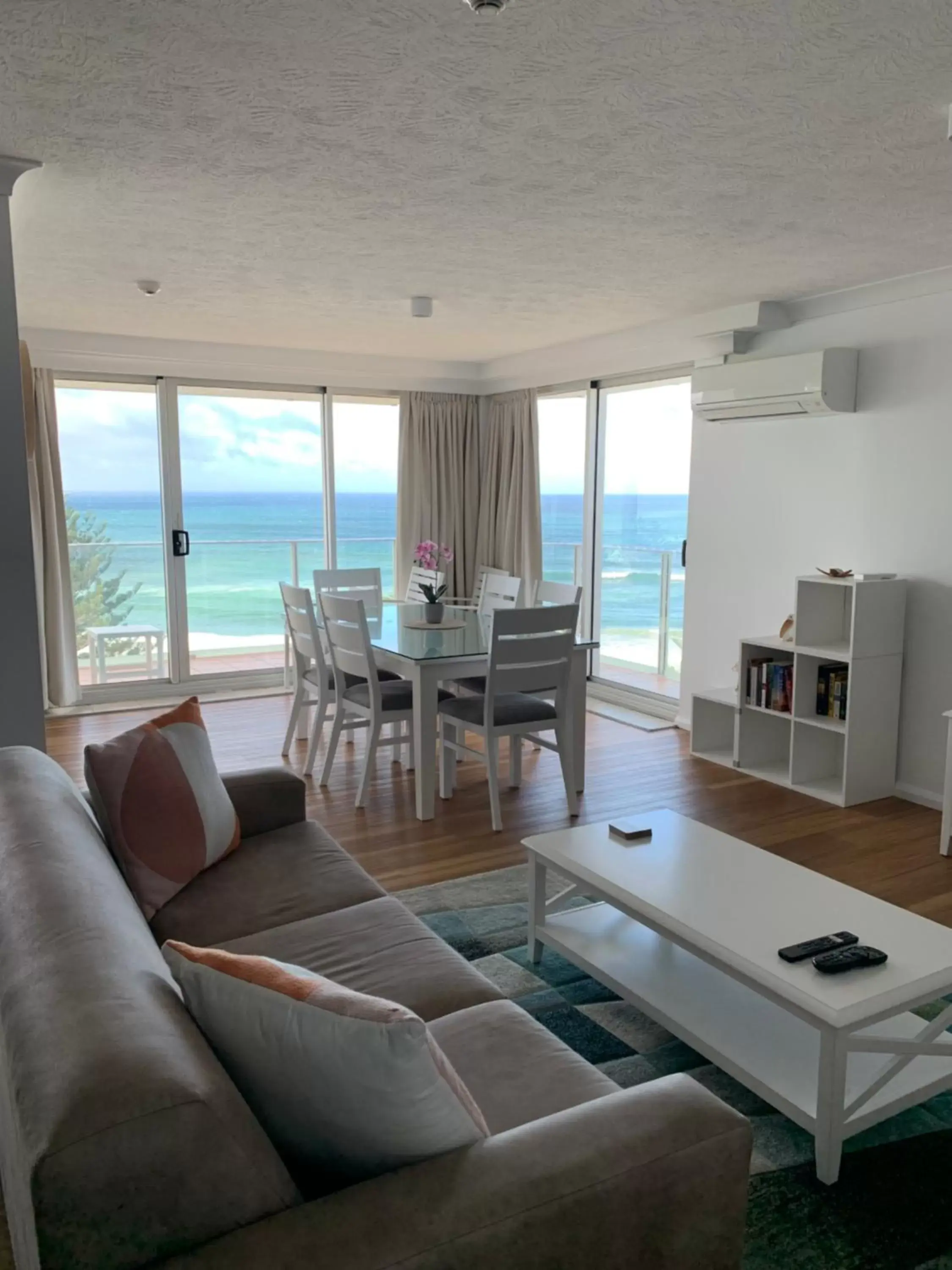 Living room, Sea View in Pacific Regis Beachfront Holiday Apartments