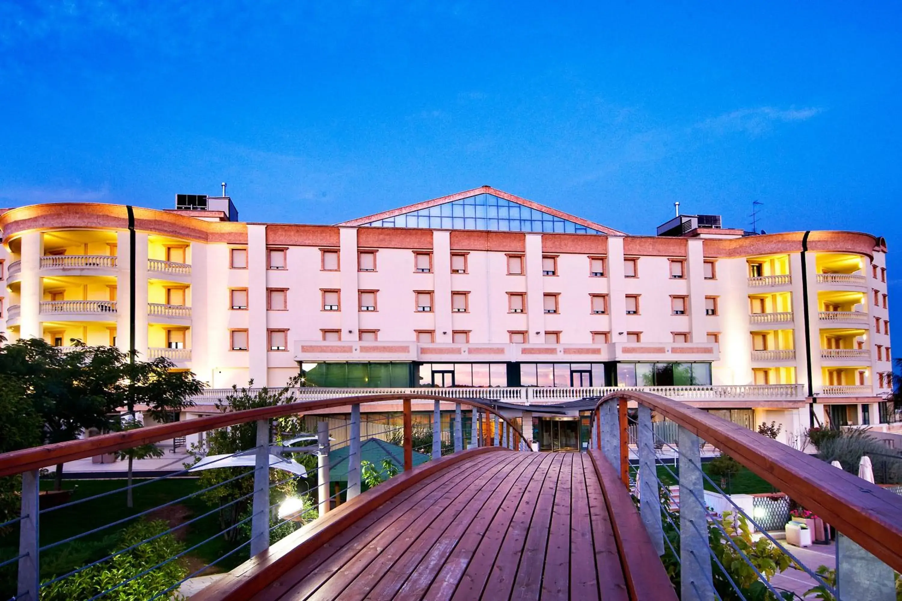 Facade/entrance in Gran Paradiso Hotel Spa