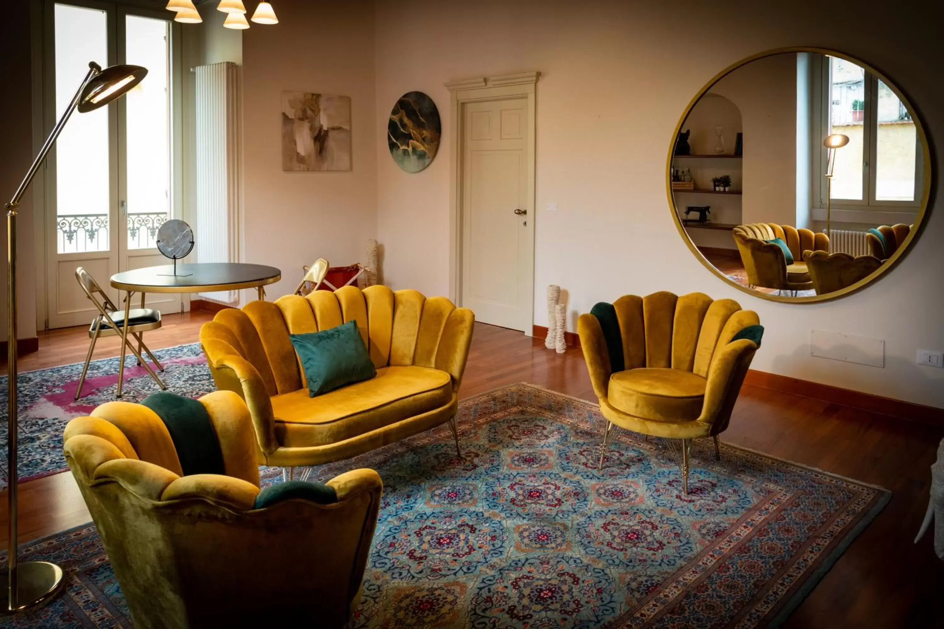 Communal lounge/ TV room, Seating Area in Borgo Antico B&b