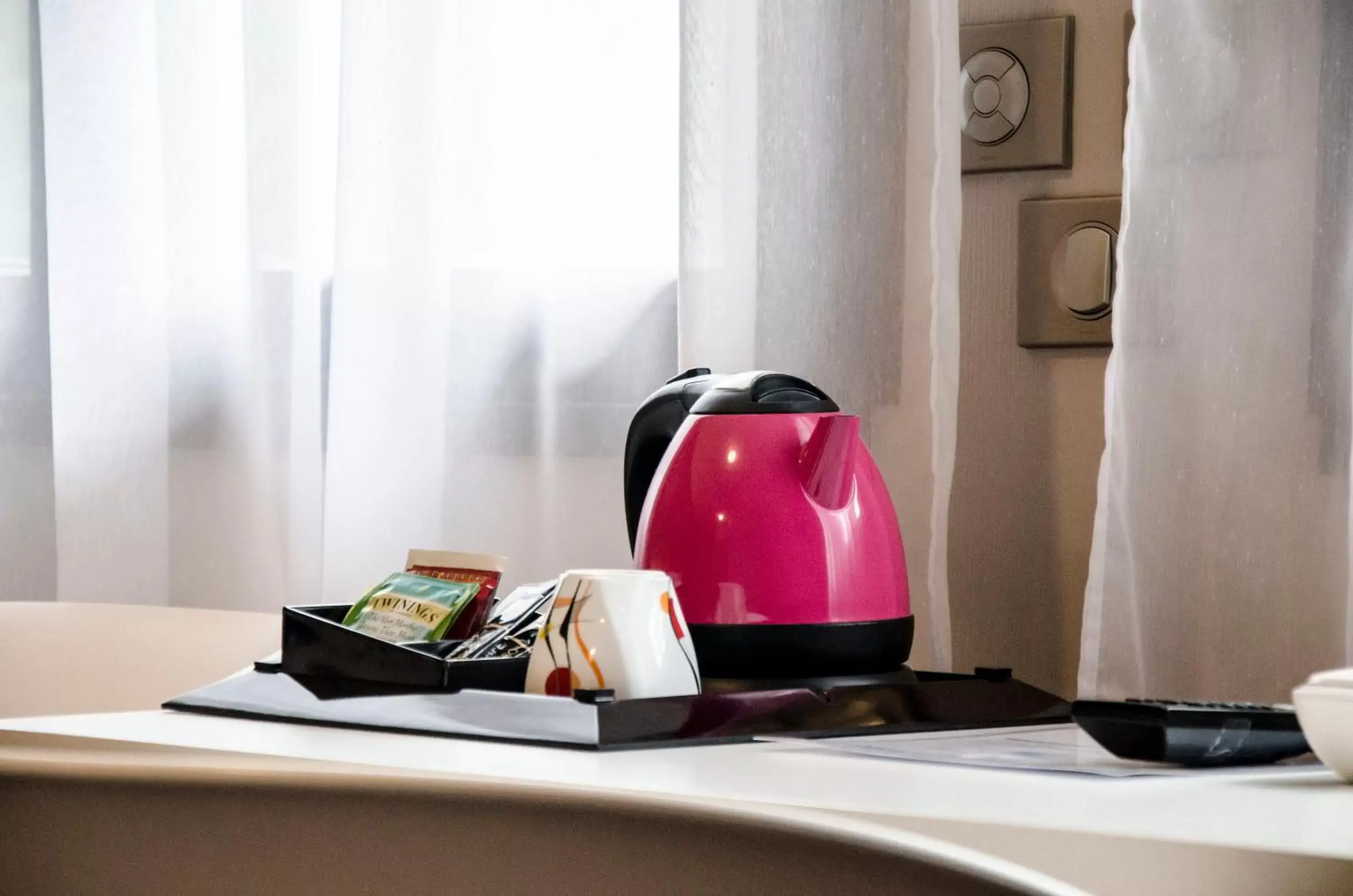 Coffee/tea facilities in The Originals City, Hôtel Les Caps, Saint-Brieuc Est