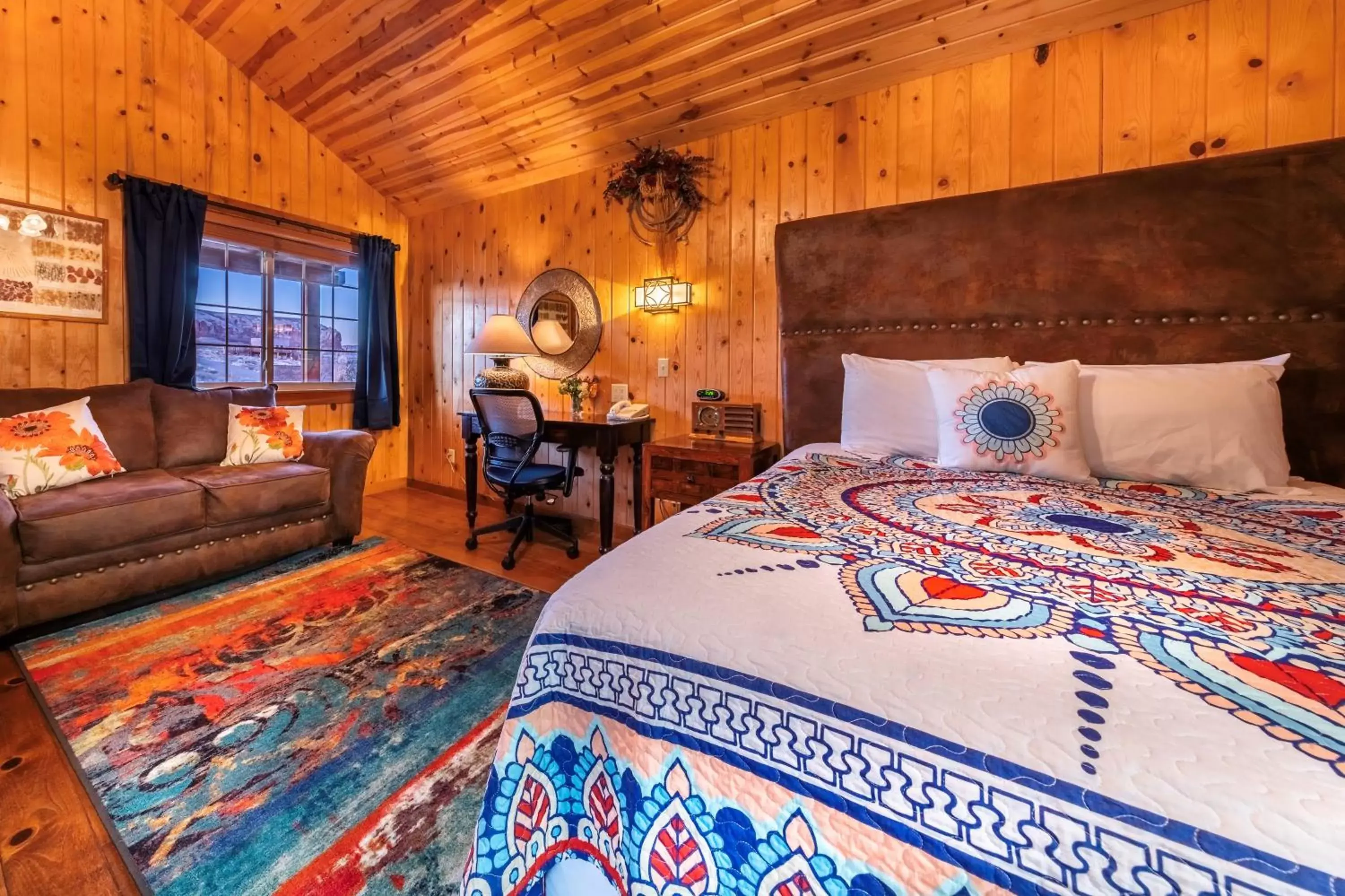 Photo of the whole room, Bed in Desert Rose Resort & Cabins