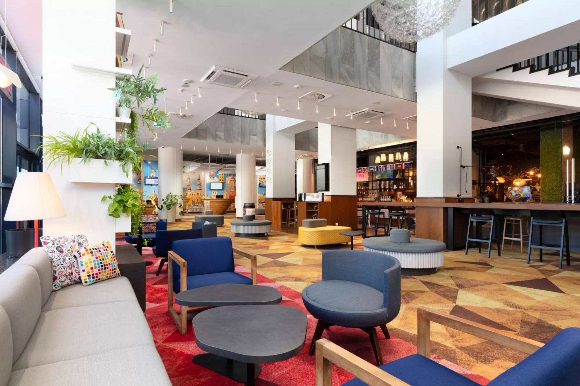 Restaurant/places to eat in Novotel Poznan Centrum