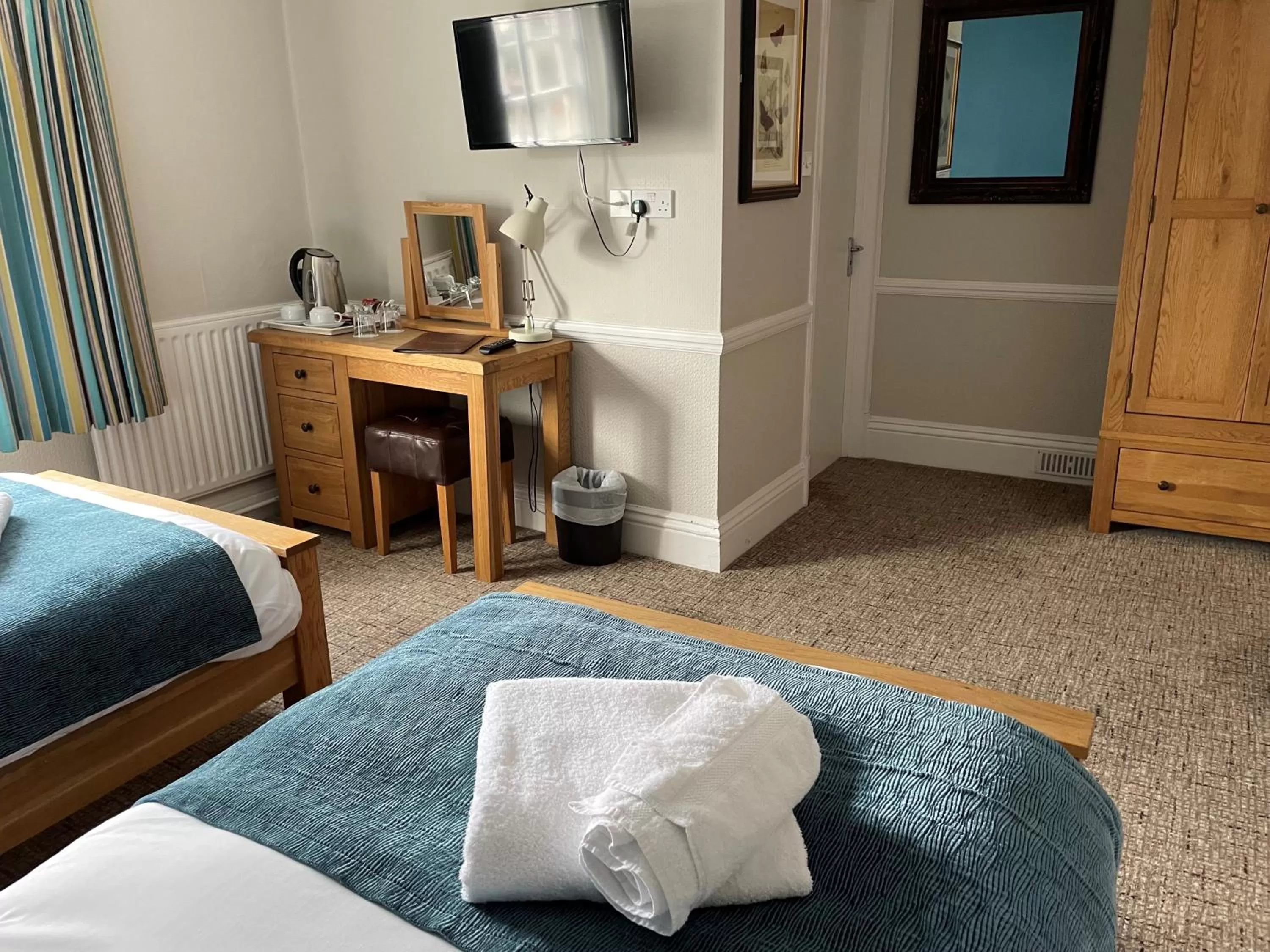 Bedroom in The Swan Inn