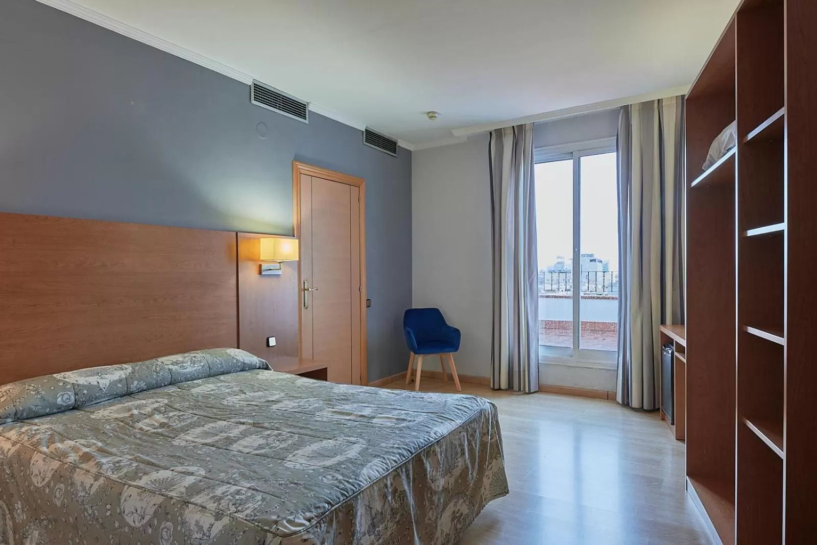 Bedroom, Bed in Ramblas Hotel