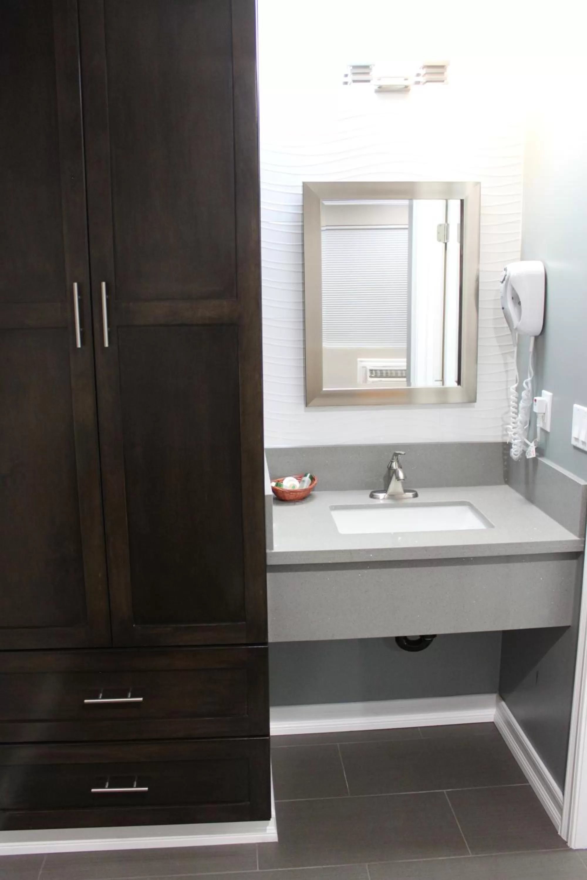 Bathroom in Friendly Hills Inn