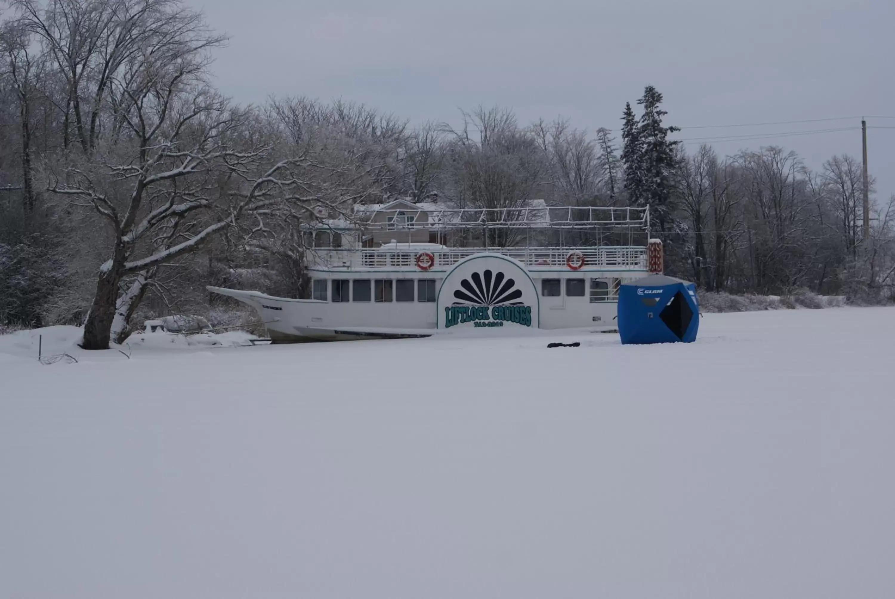 Other, Winter in Liftlock Guest House